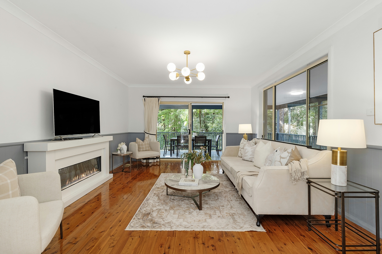 19 Kethel Rd, Cheltenham_Lounge_a.jpg