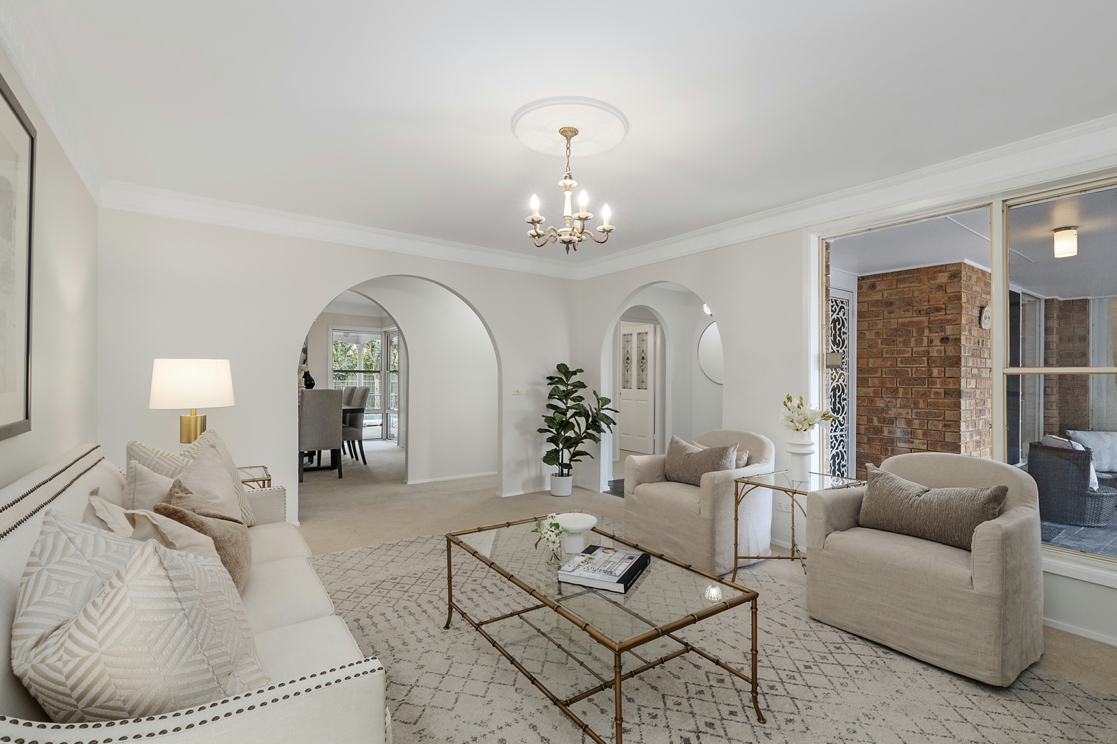 38 Azalea Gr, Pennant Hills_Lounge.jpg