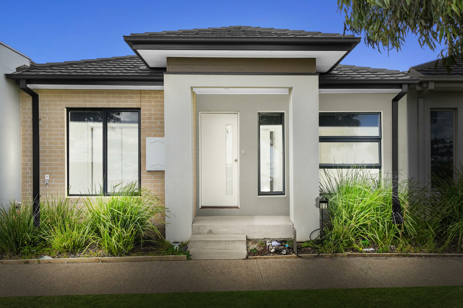 52 Cranberry Crescent,Manor Lakes