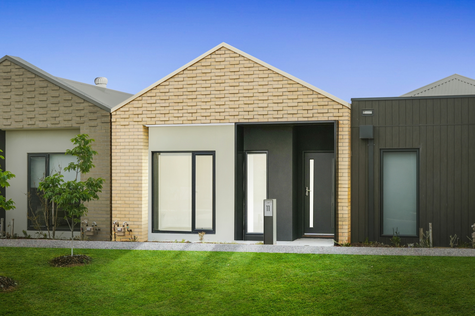 11 Corinth Street,Manor Lakes