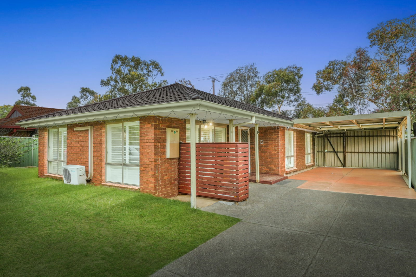 12 Trent Close,Werribee