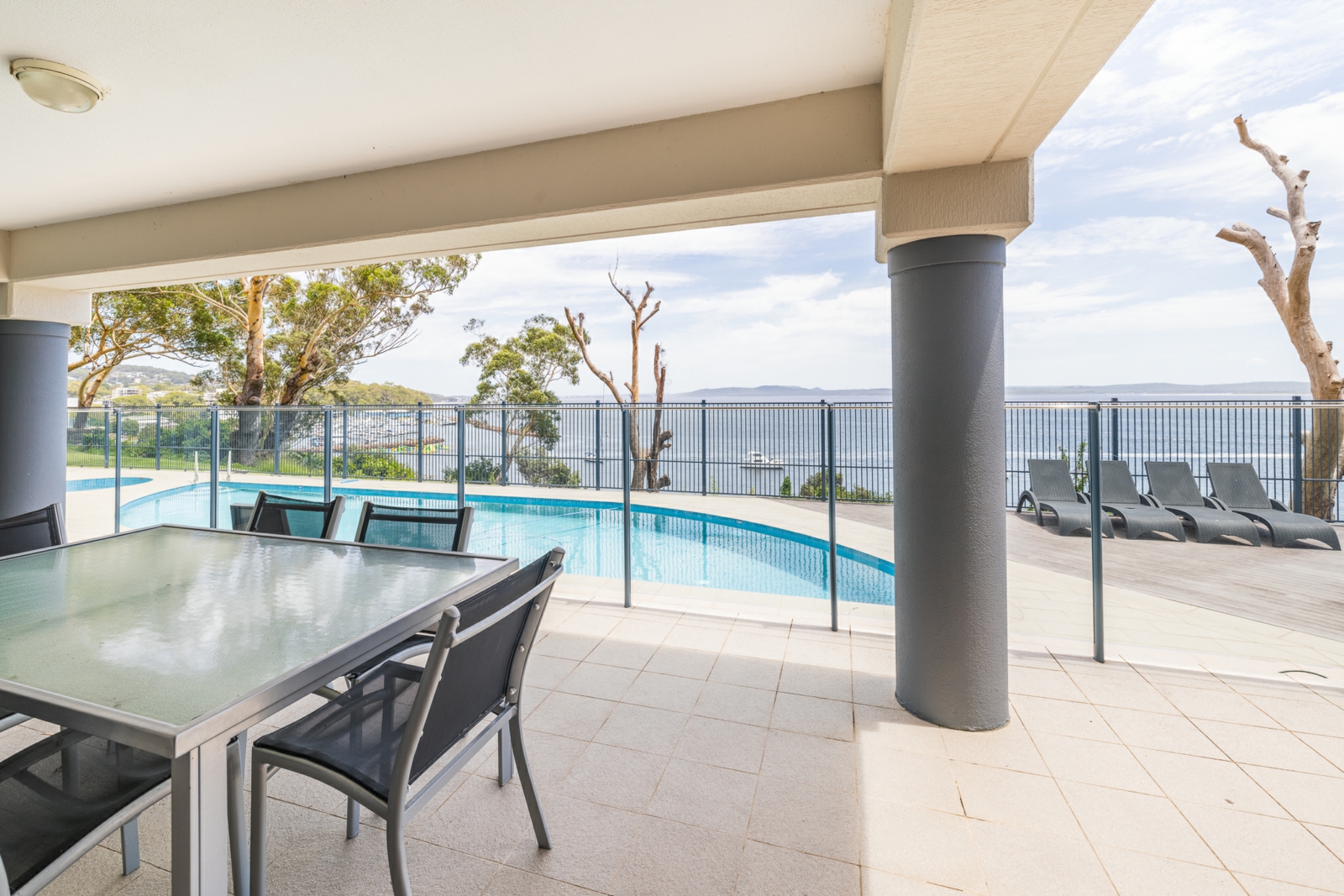 13/32 Magnus Street