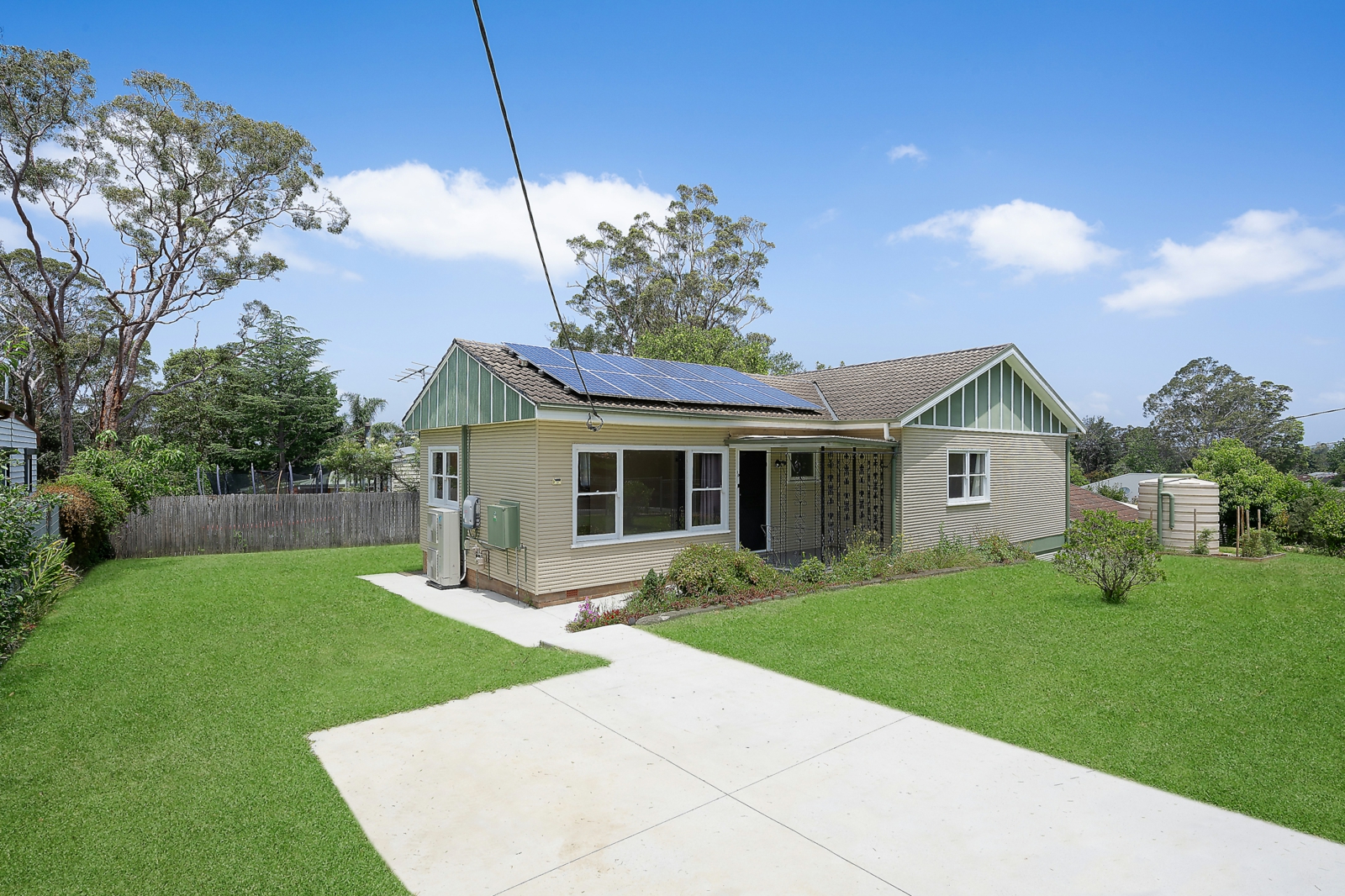90 Burns Road, SPRINGWOOD