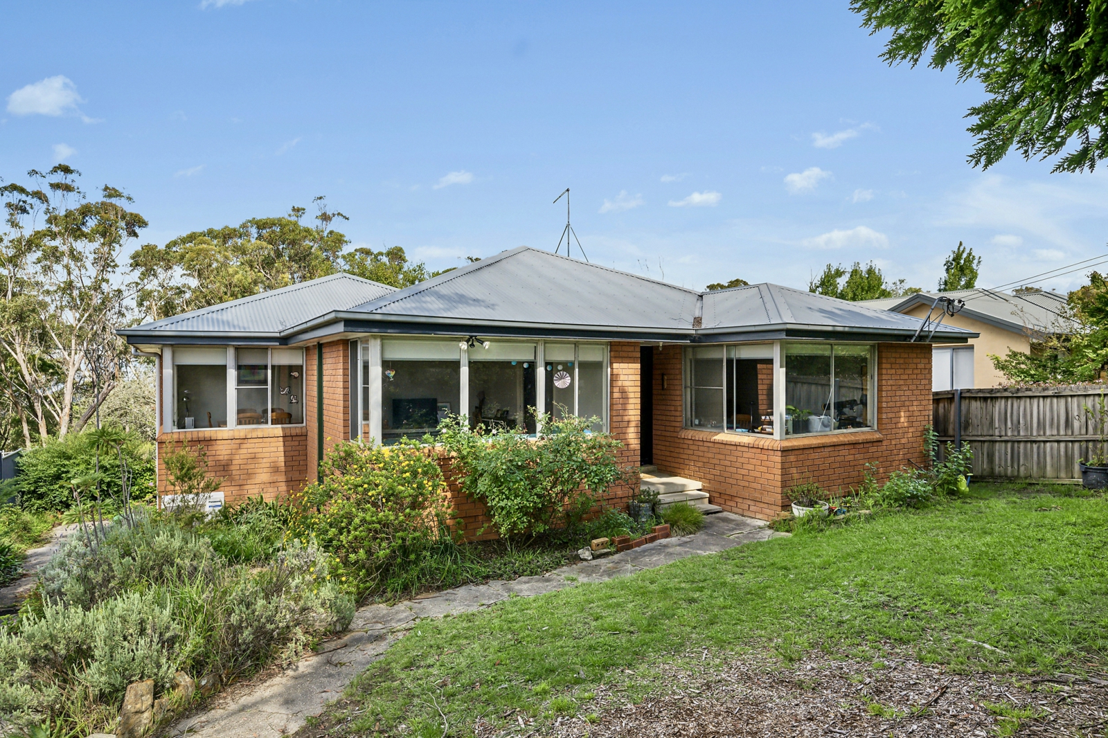 45 Edward Parade, WENTWORTH FALLS