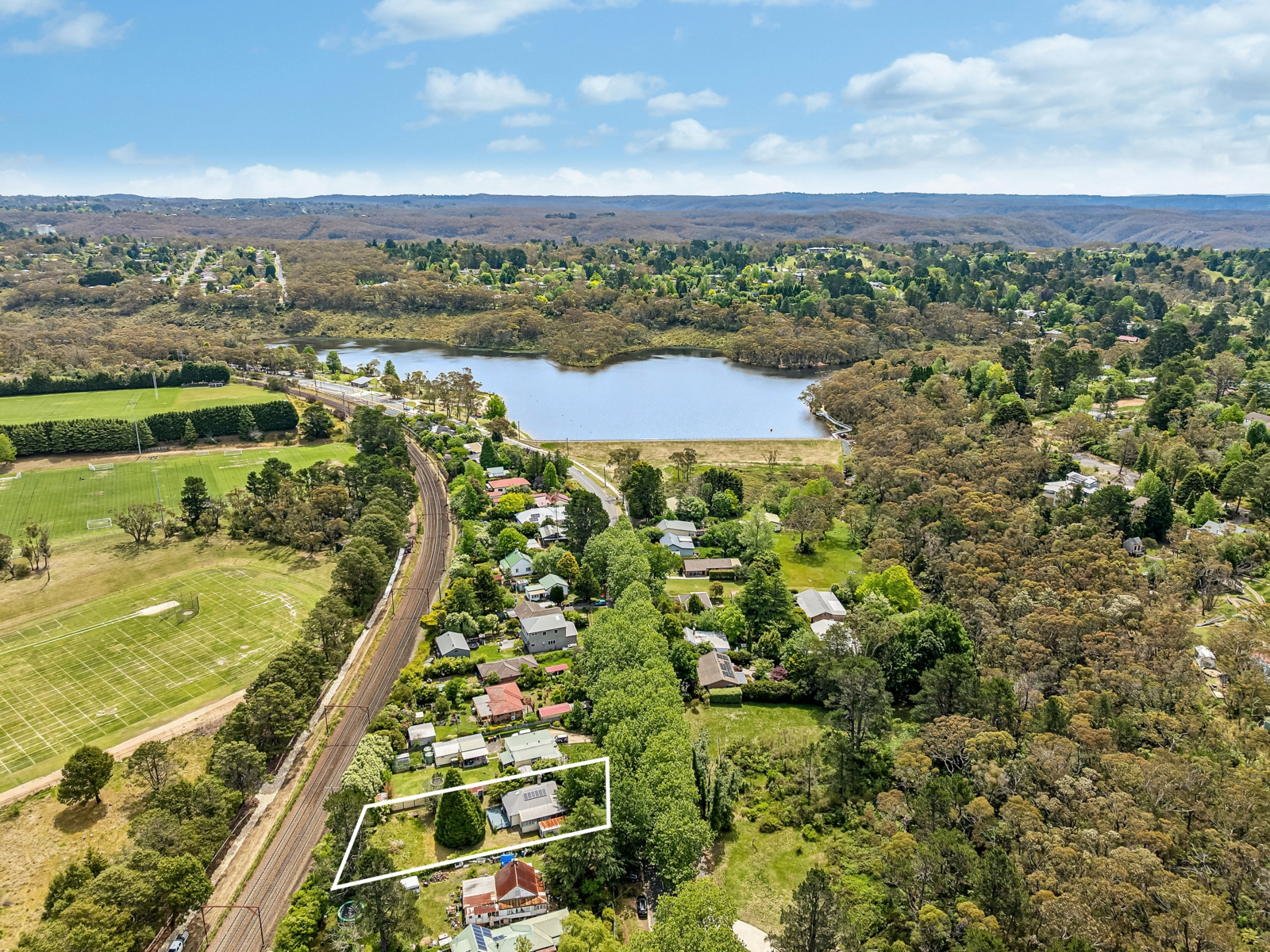14 Sinclair Crescent,Wentworth Falls