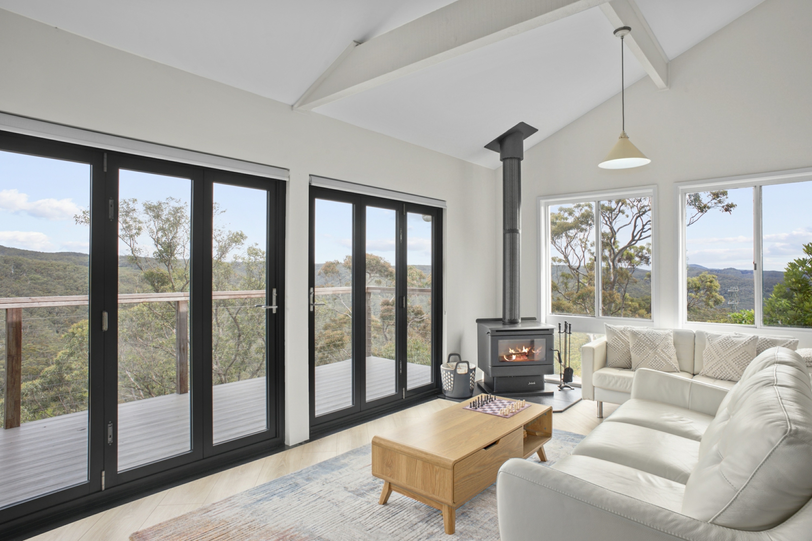 42 Edward Parade,Wentworth Falls
