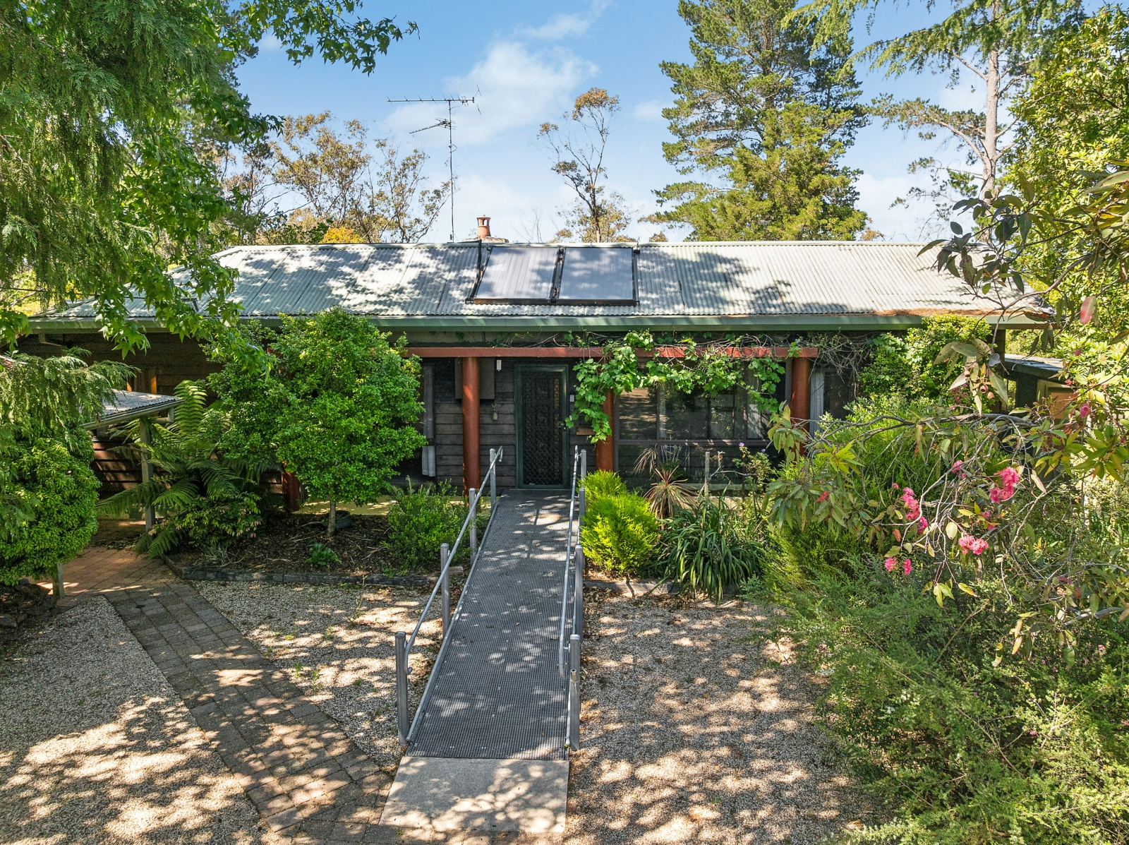 3 Victoria Street,Wentworth Falls