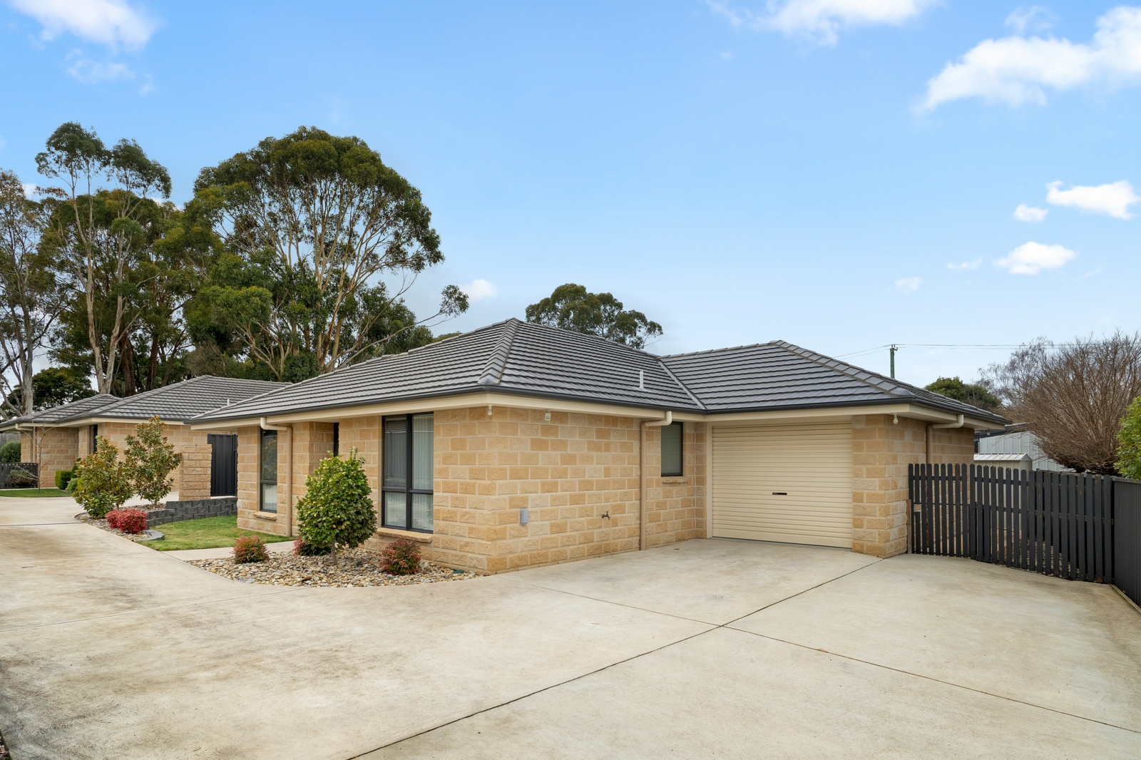 1/4 Kealey Court, HADSPEN