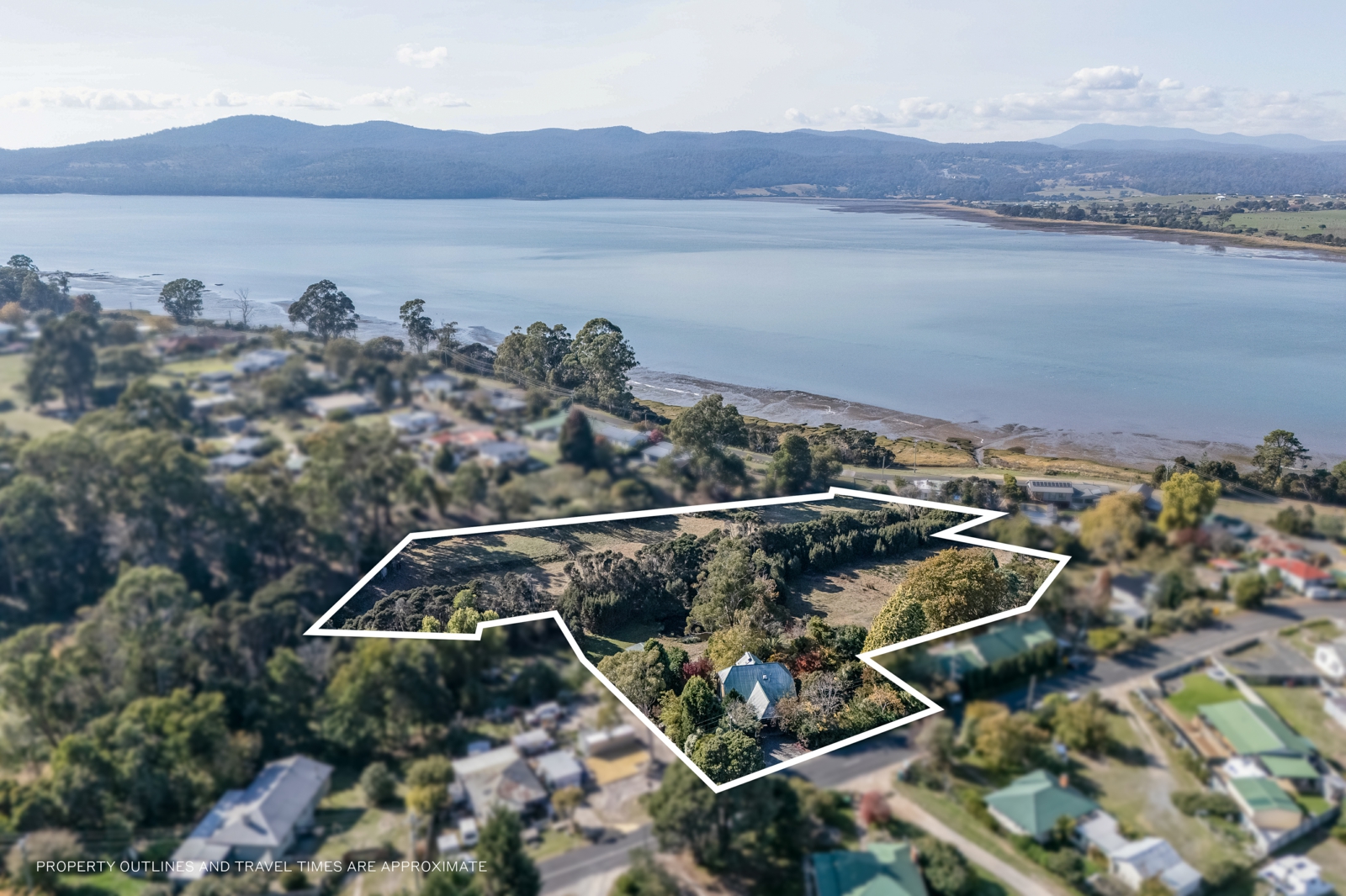 354 Gravelly Beach Road, GRAVELLY BEACH