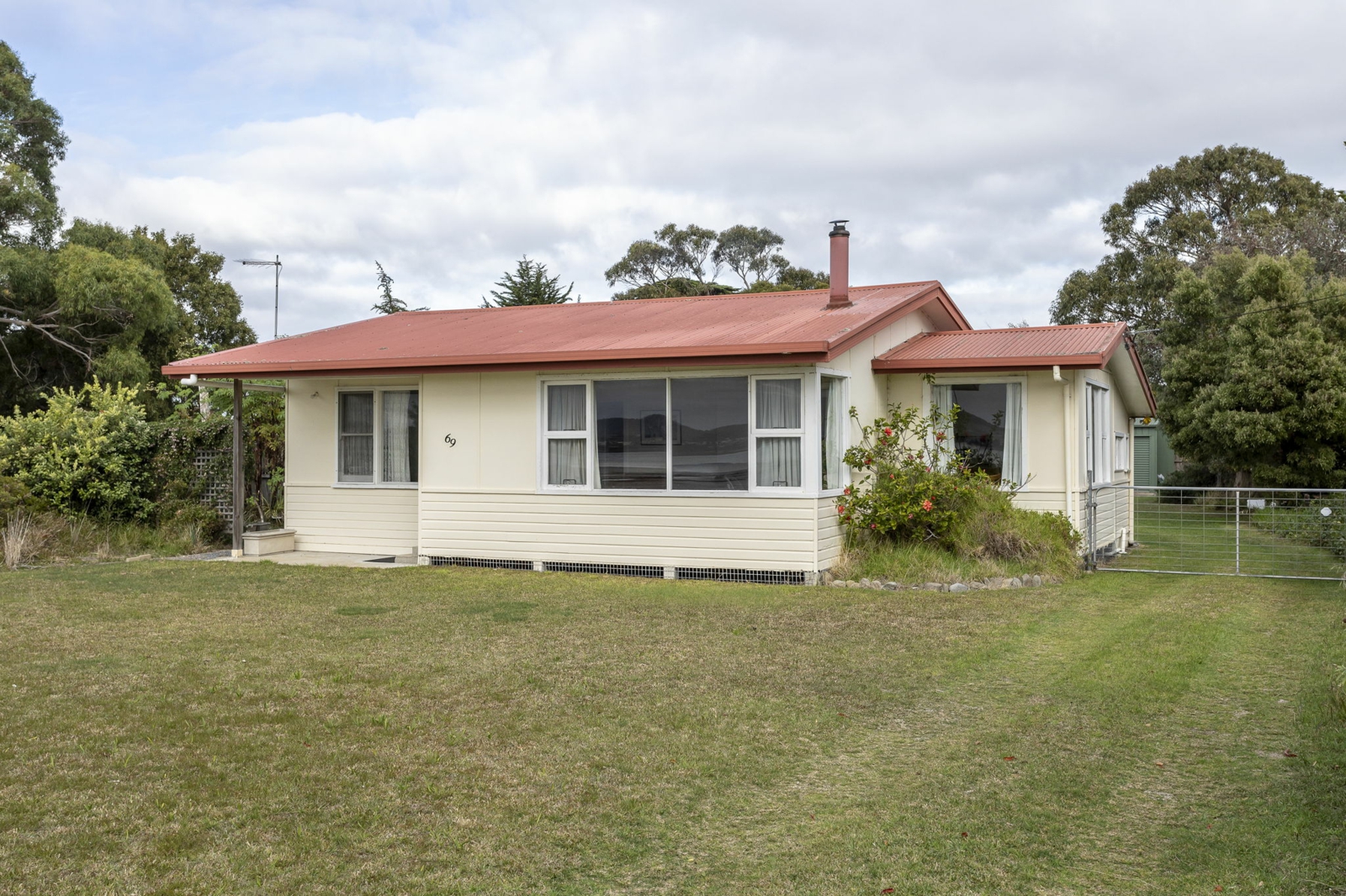 1-web-or-mls-69 Foreshore Rd, Kelso-14.j