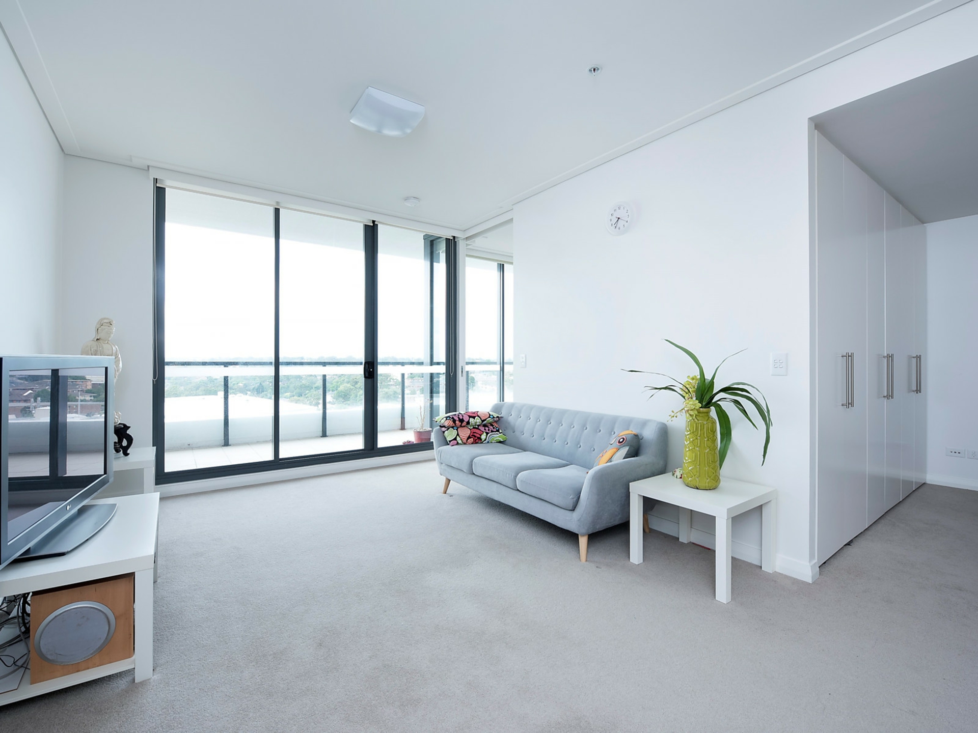 Living Room.jpg