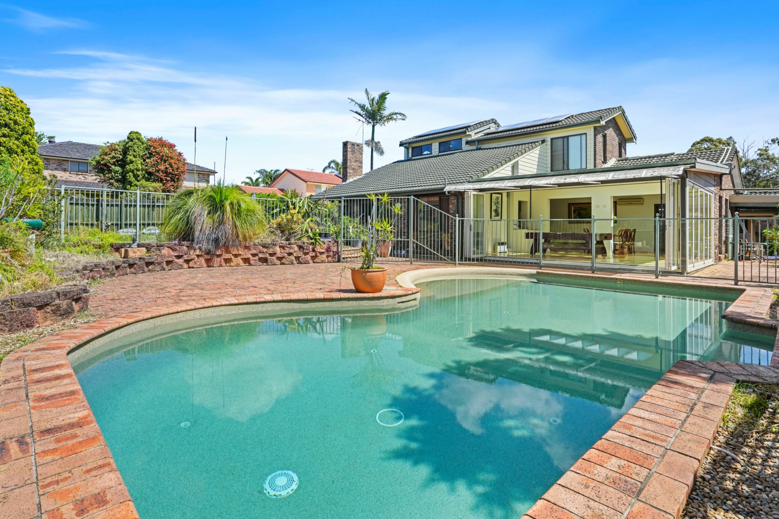 17 Bertrand Close, MARSFIELD