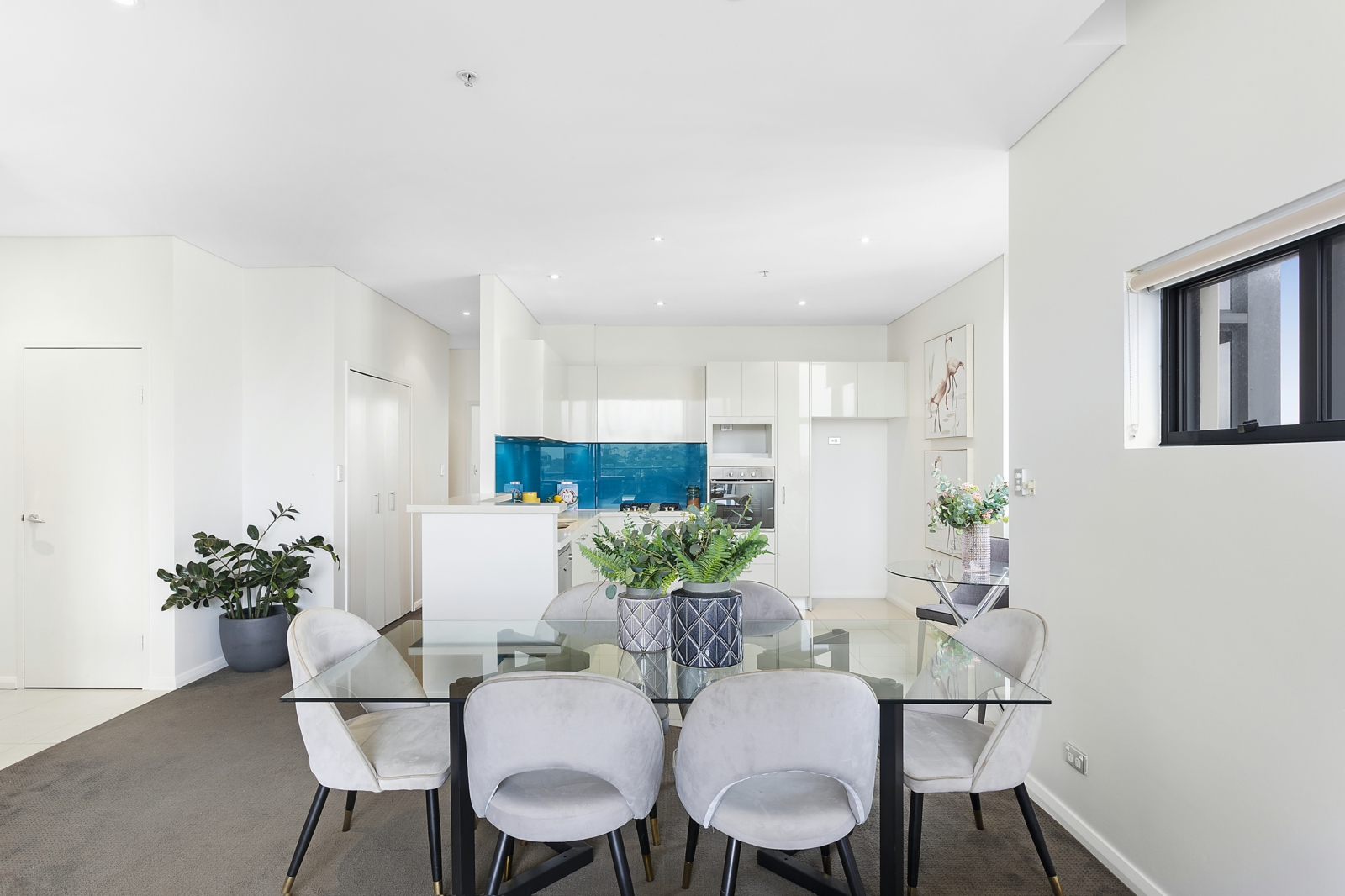 3 Dining Kitchen.jpg