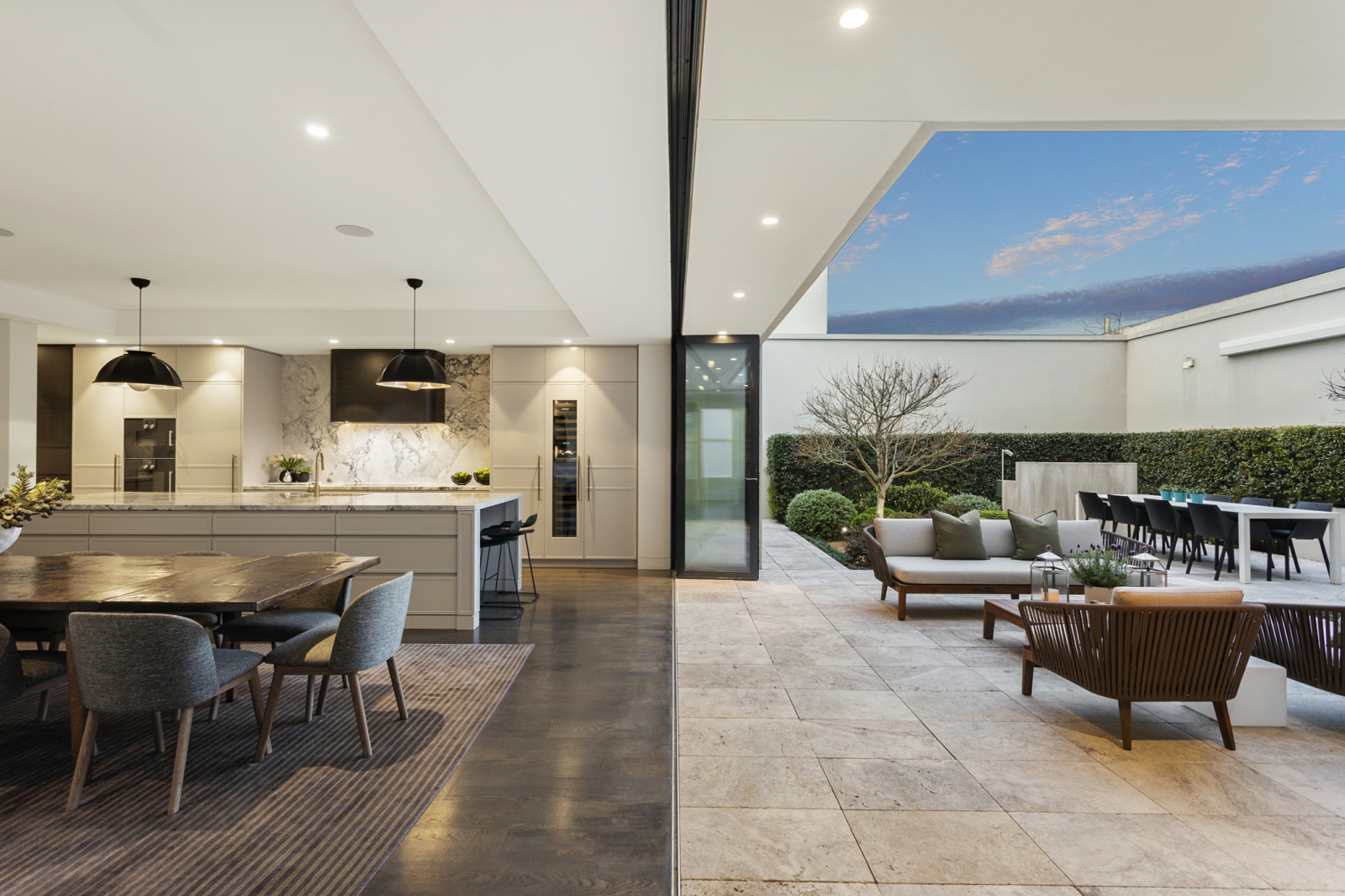 3 Kitchen Courtyard.jpg