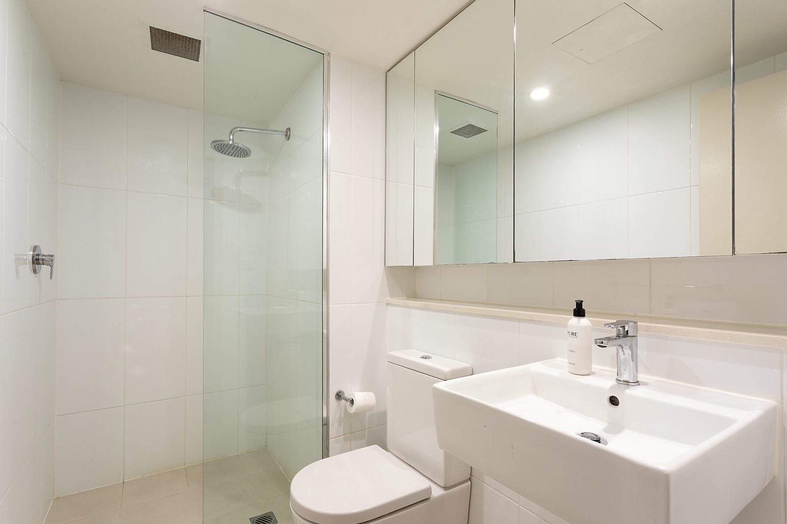 1 bath.jpg