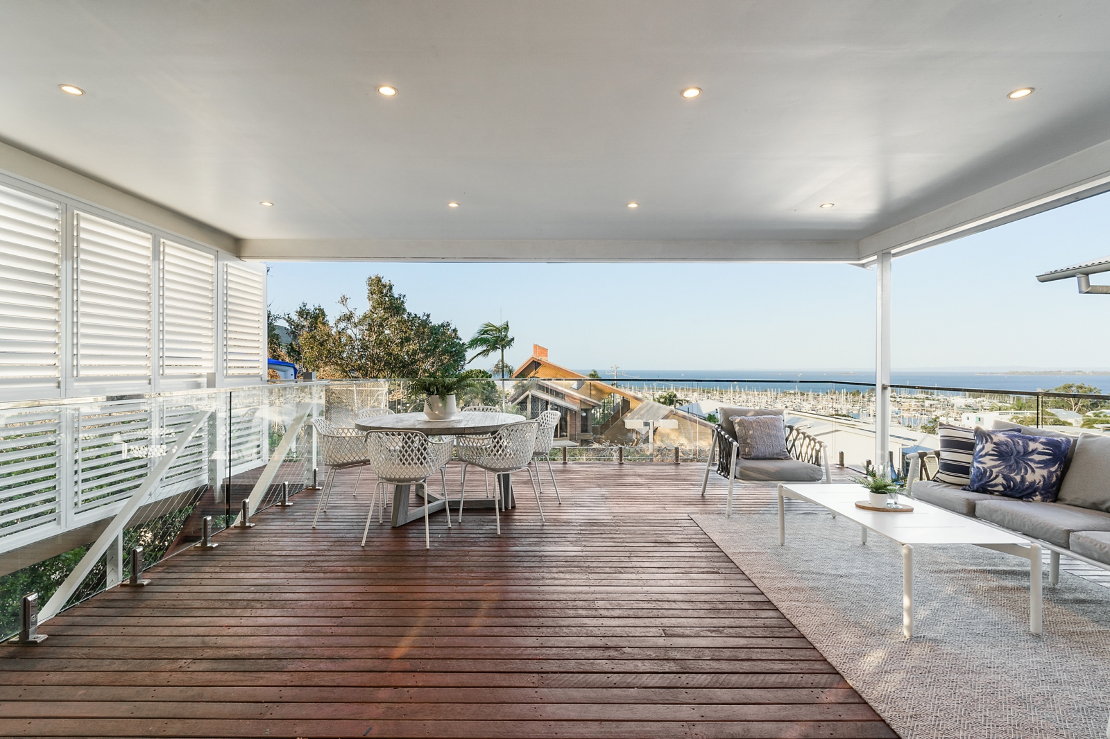 Outdoor Entertaining Deck