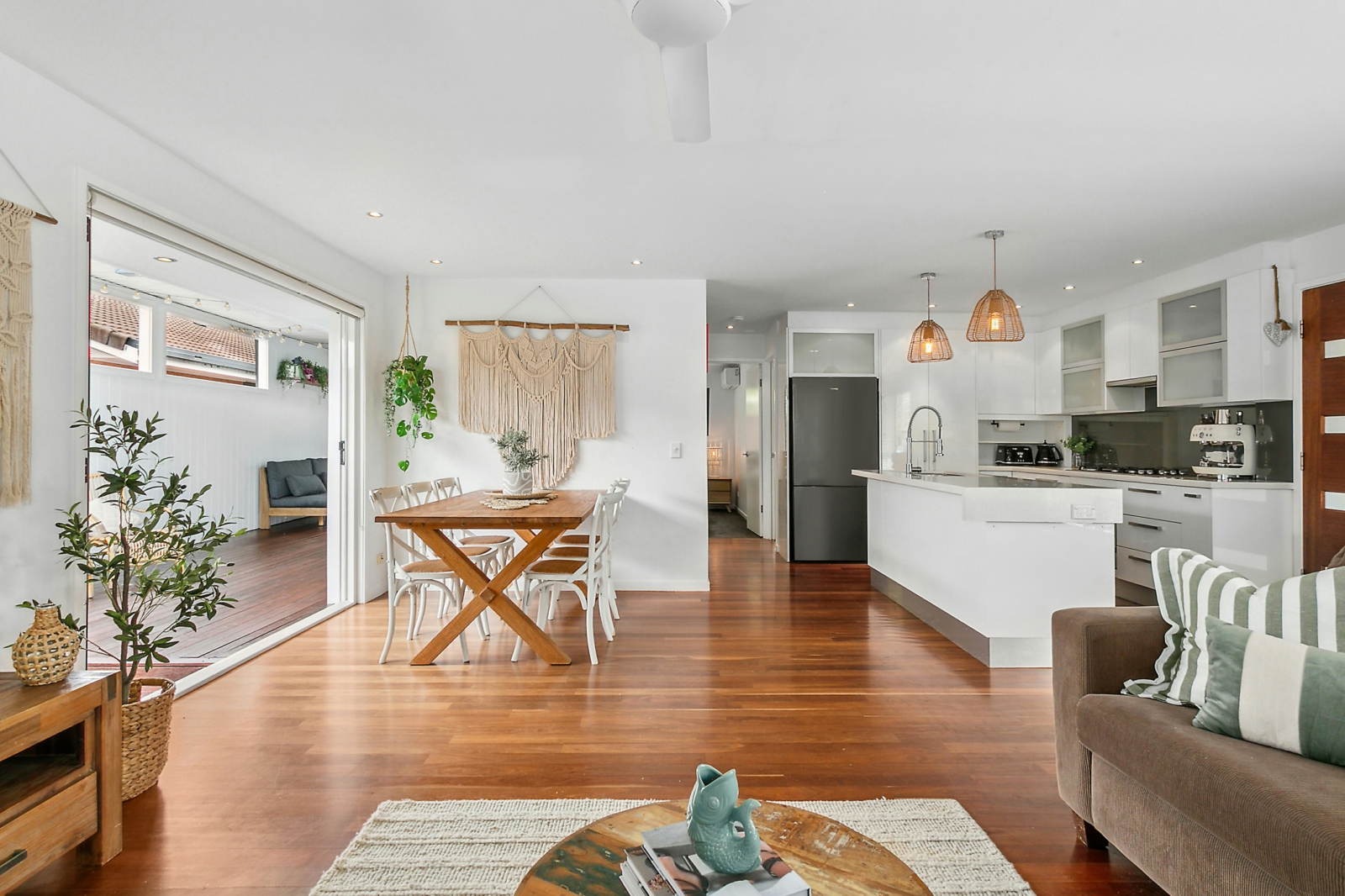 2/10 Cotinga Crescent, BURLEIGH WATERS