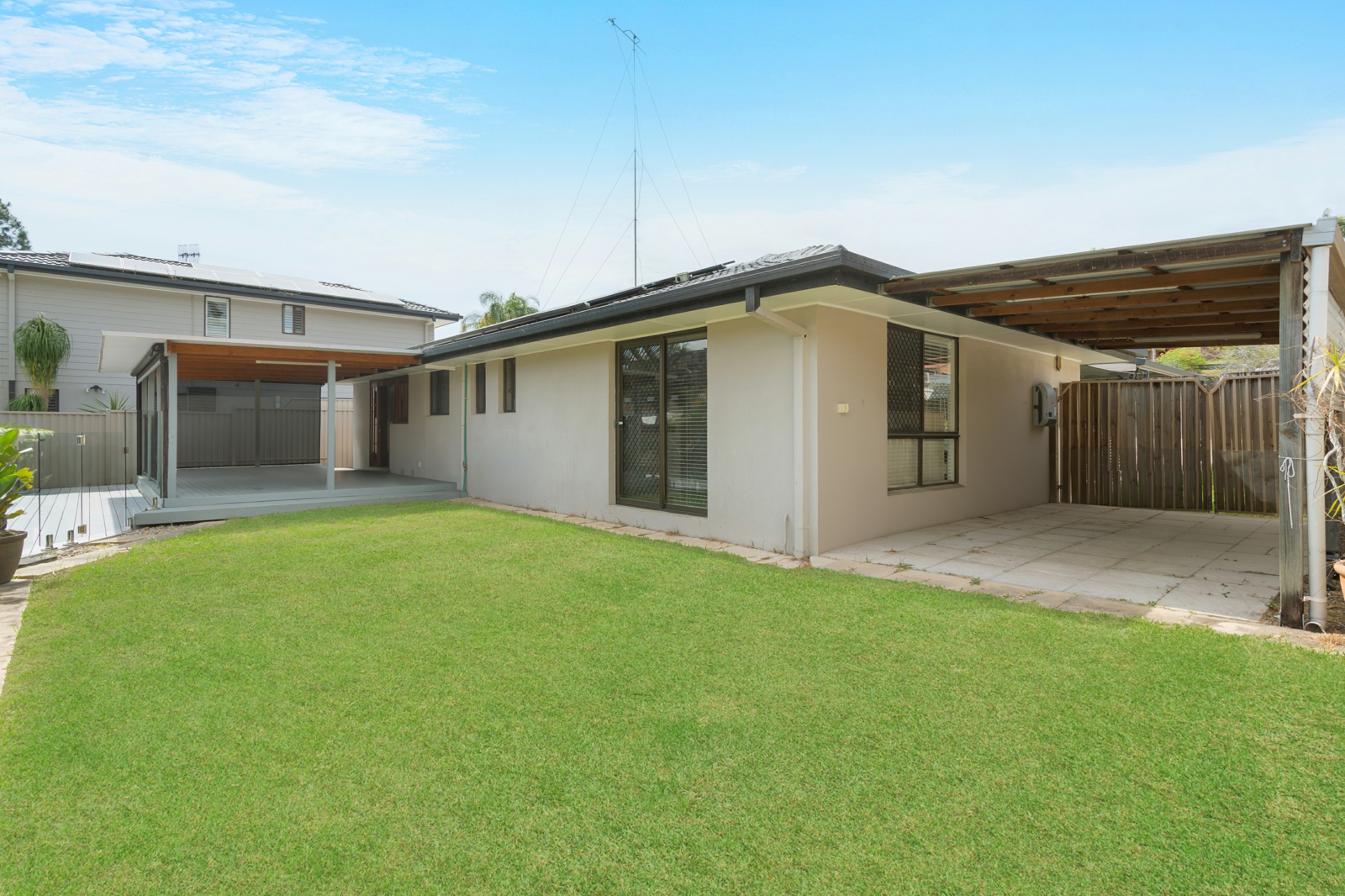 176 K P Mcgrath Drive,Elanora