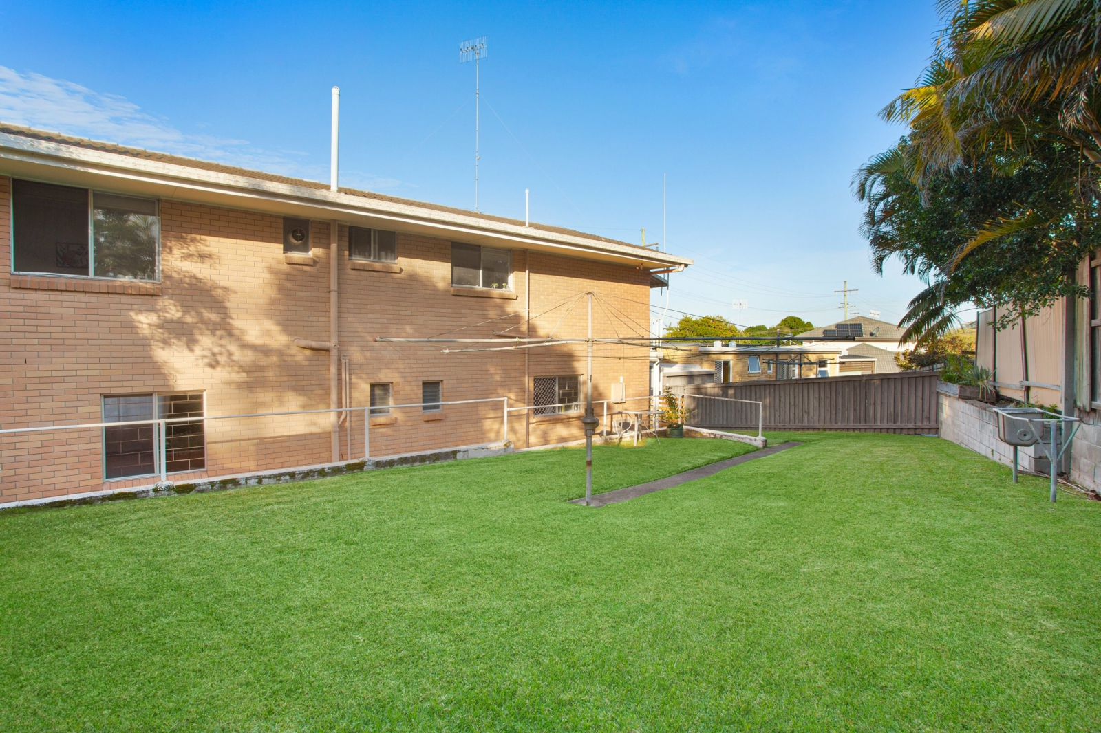 8. Backyard.jpg