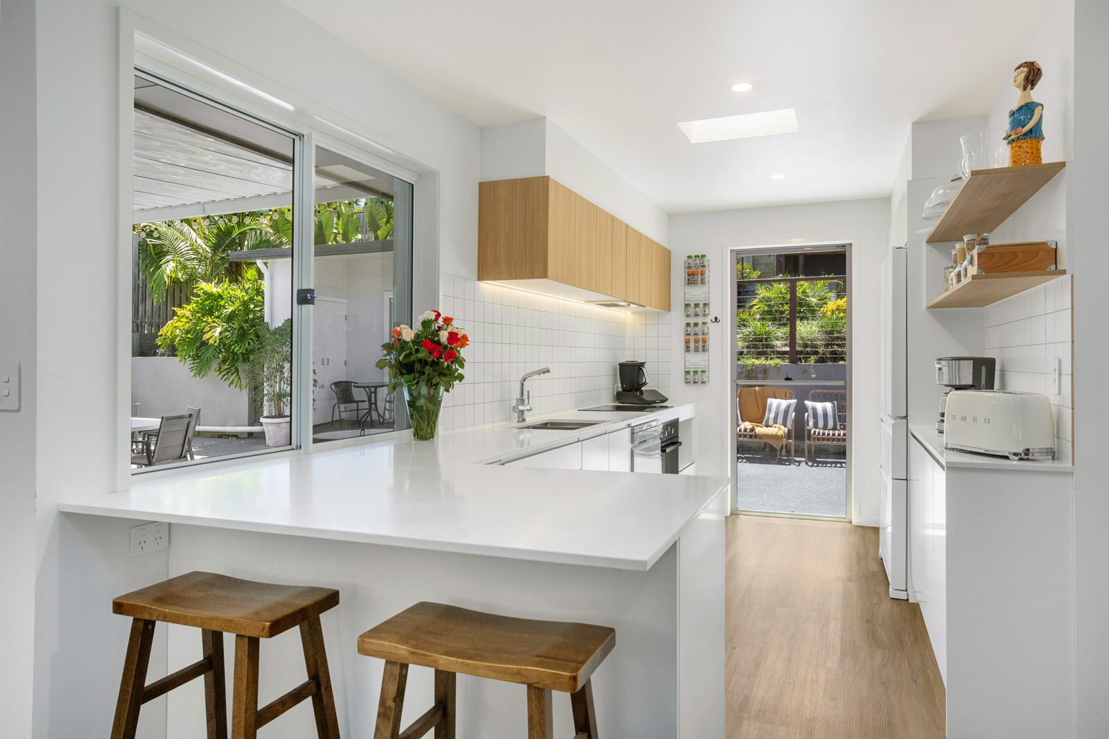 3. Kitchen.jpg