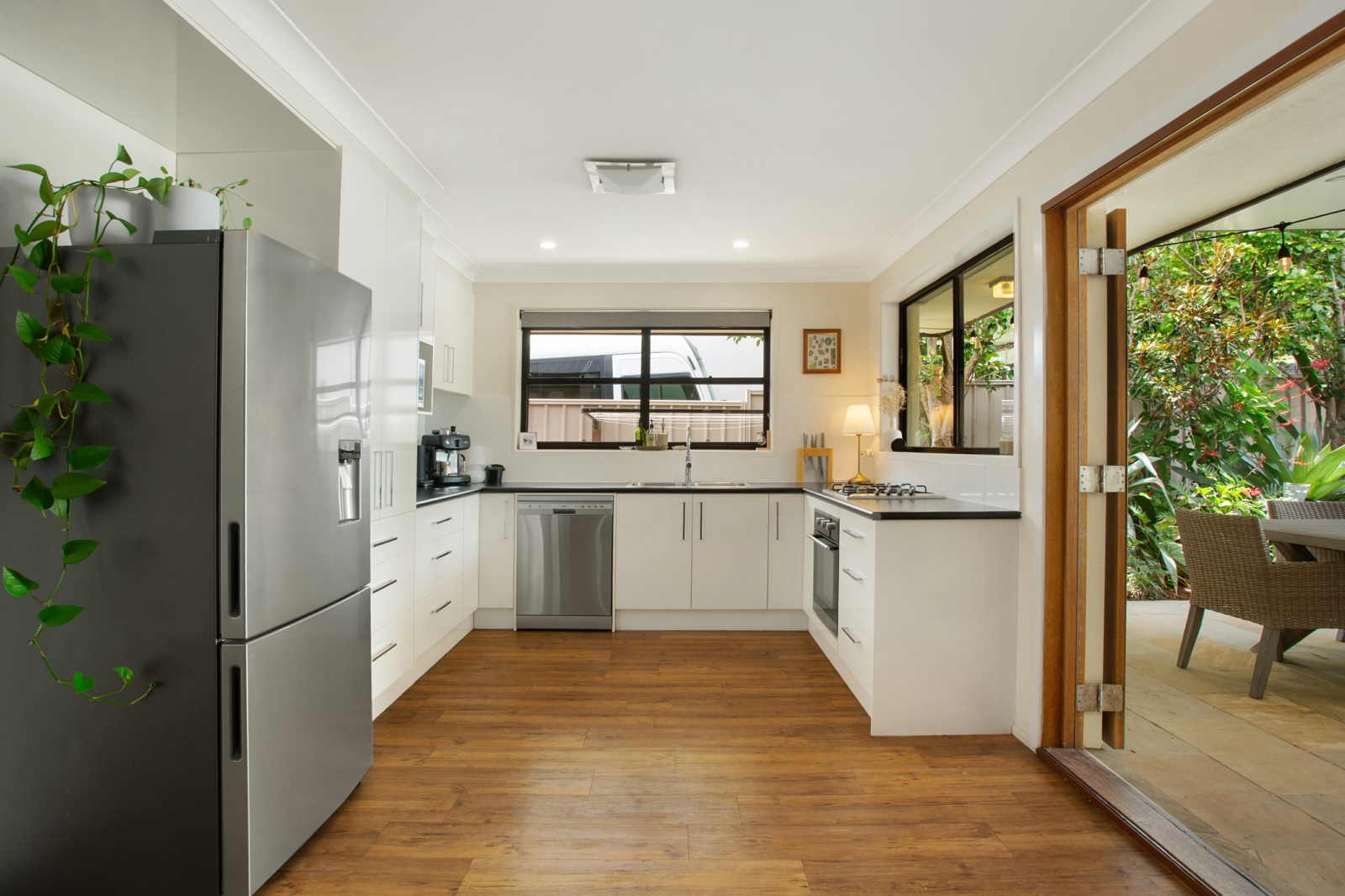 3. Kitchen.jpg