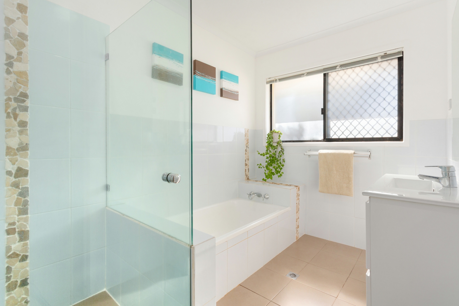 3. Bathroom.jpg