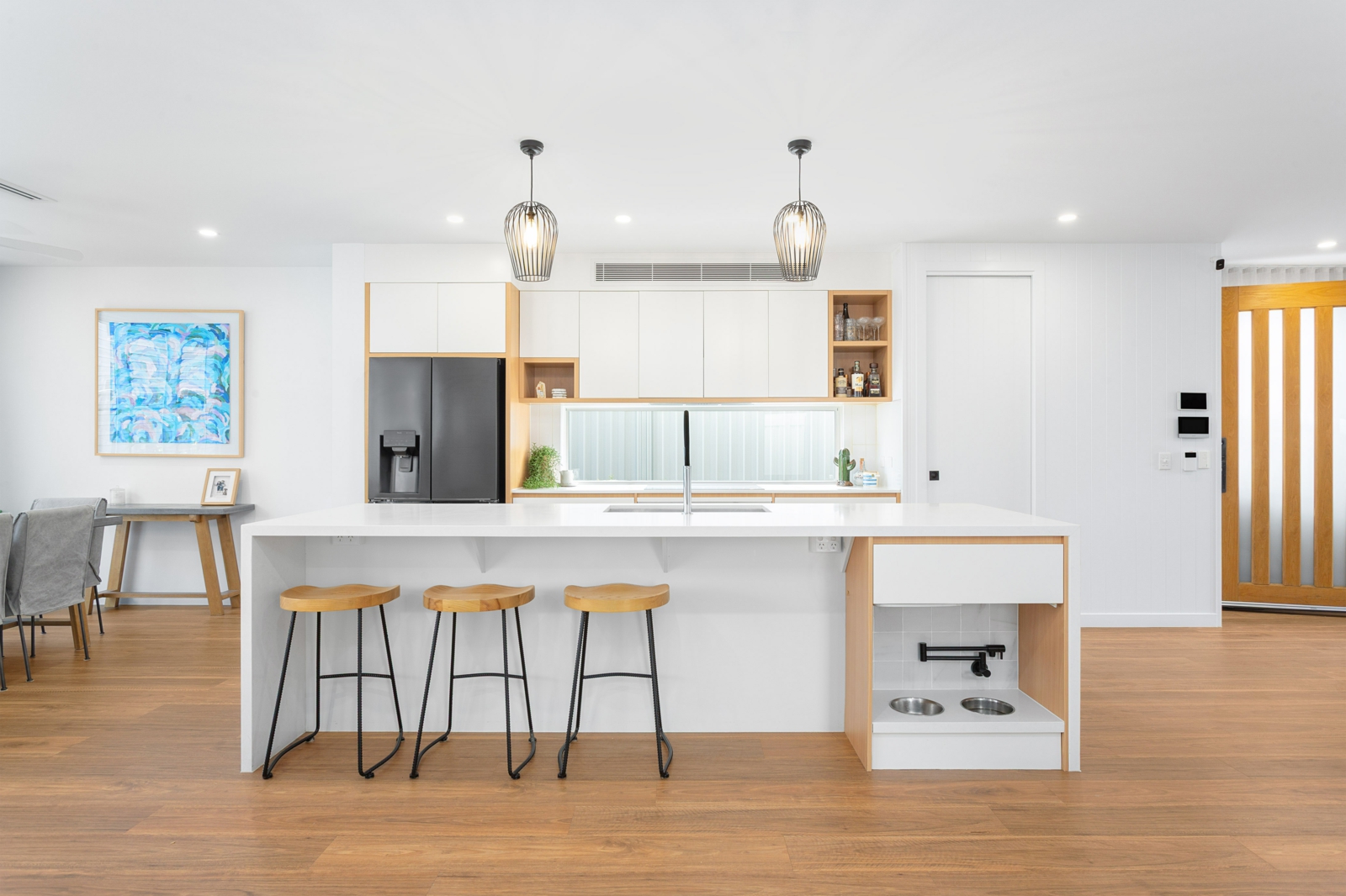 5. Kitchen.jpg