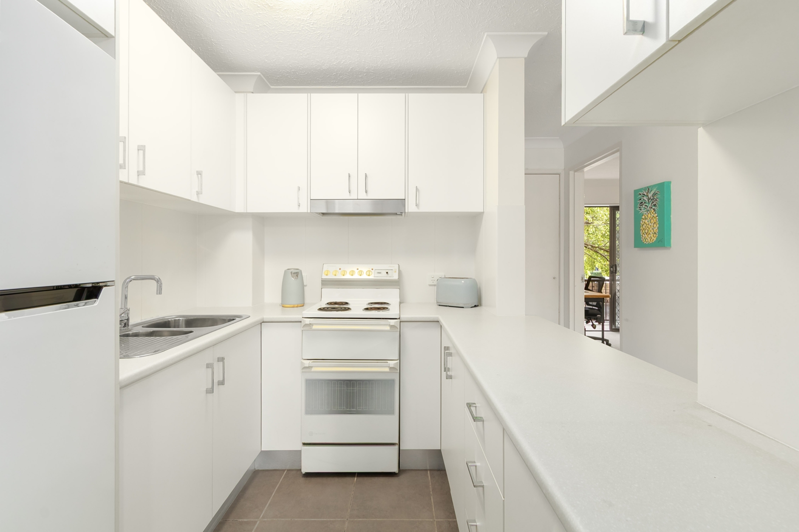 1. Kitchen.jpg