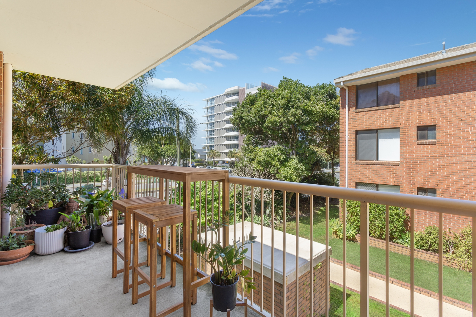 2. Balcony.jpg