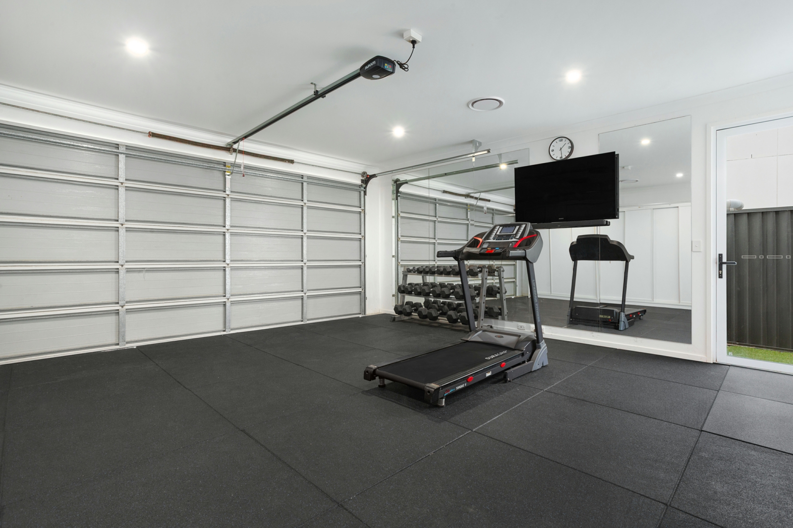 15. Double Garage.jpg