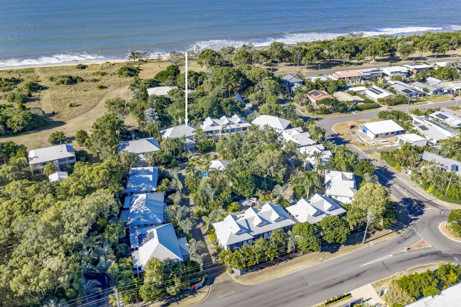 10/2 Sylvan Drive, MOORE PARK BEACH
