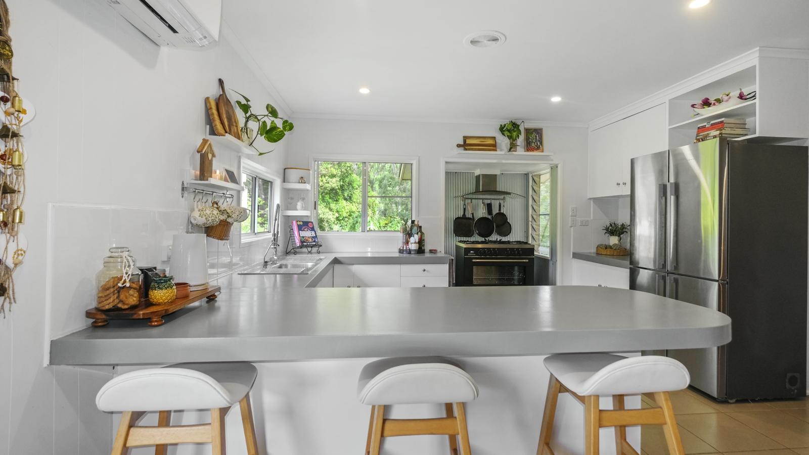 2 Russell Street, MOUNT PERRY