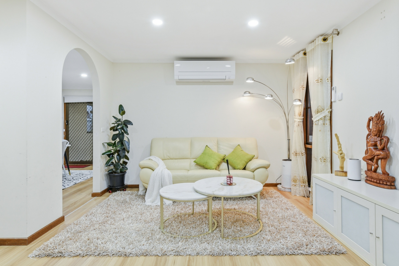 22 Currawong Dr Web-6.jpg