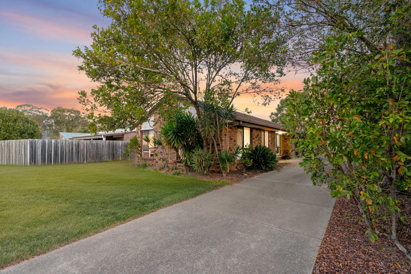 1.5 dowling st, caboolture - matt stone