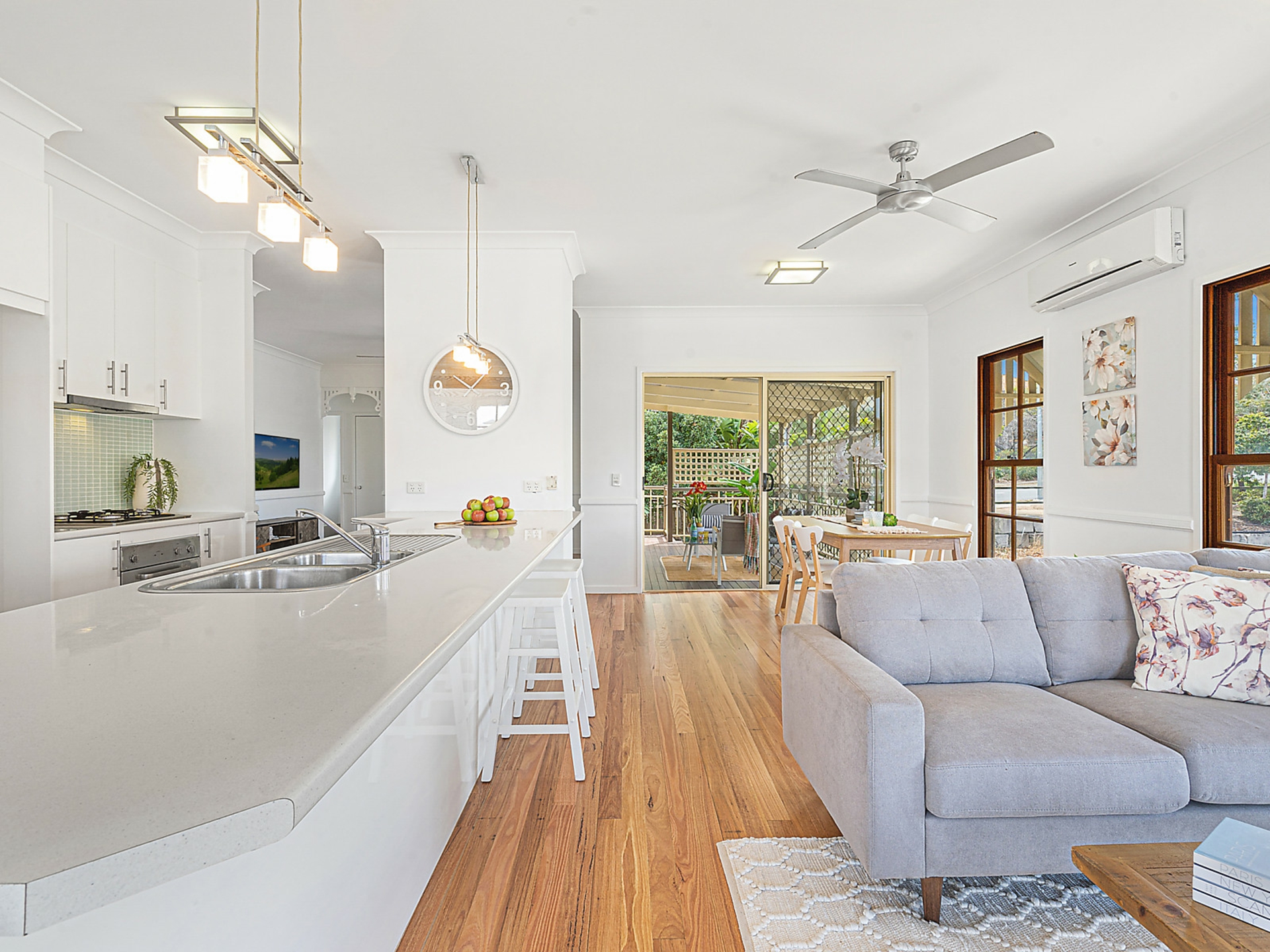 18 Ovals Terrace, SPRINGFIELD LAKES