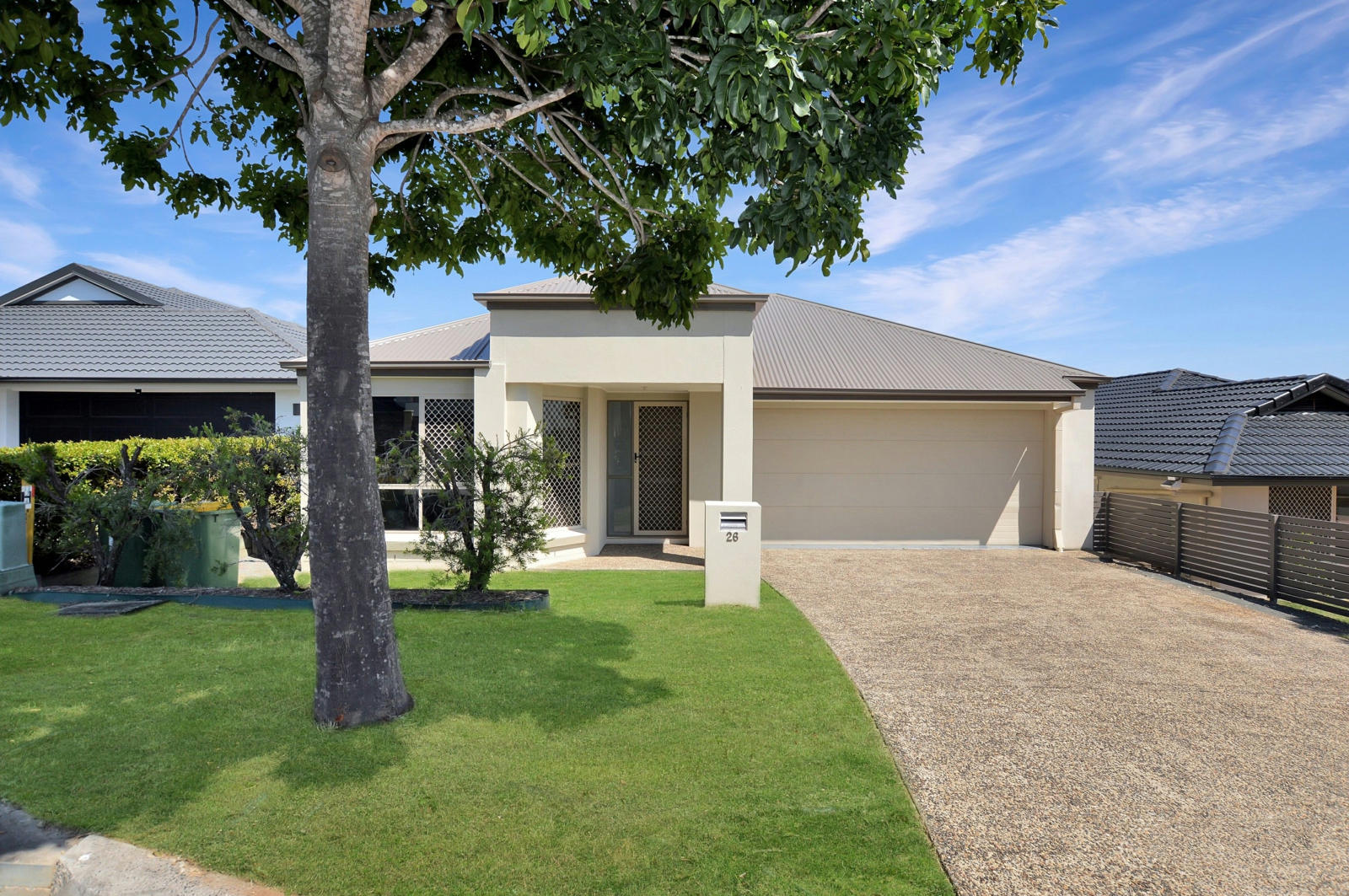 26 Treetops Avenue,Springfield Lakes