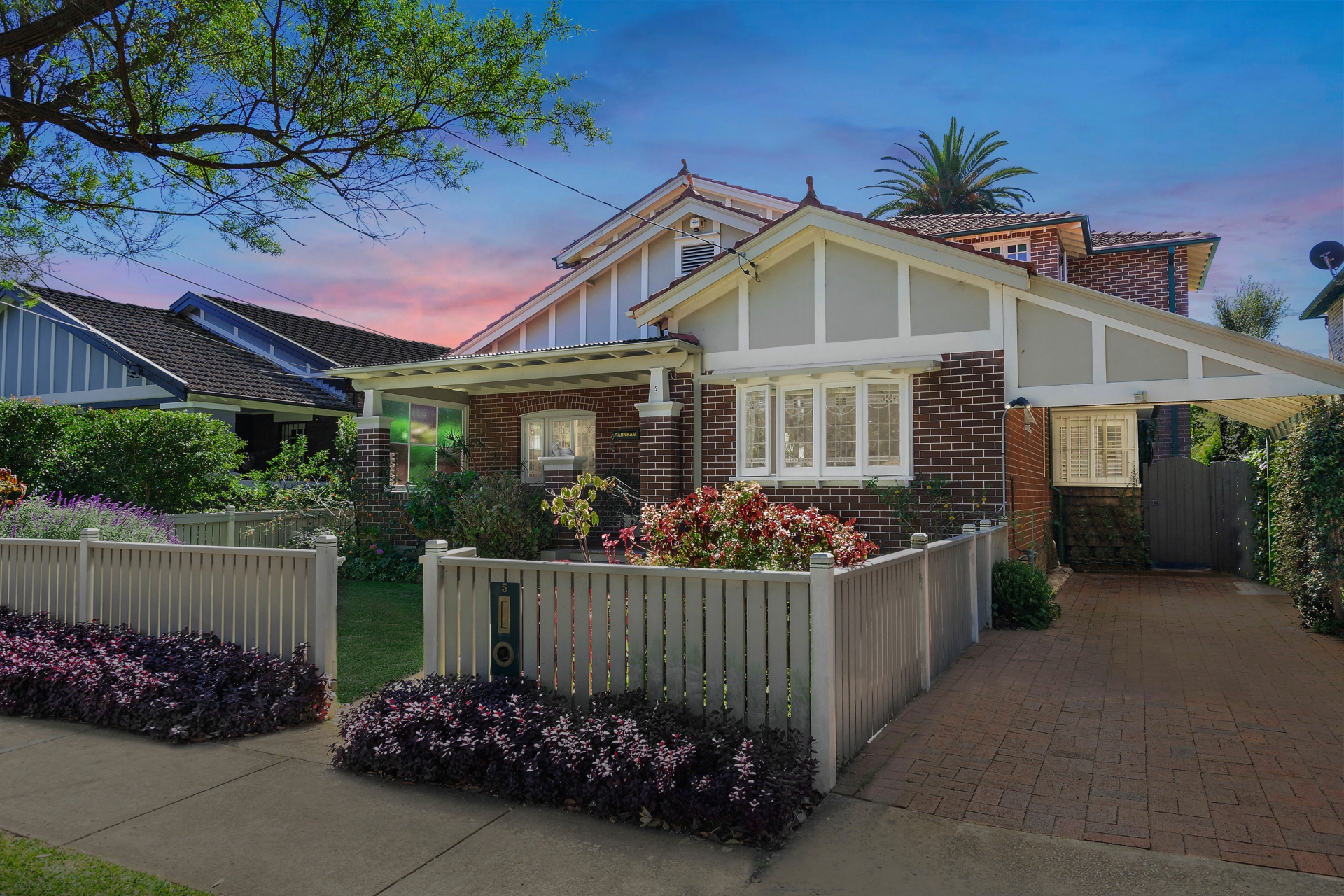 Front Facade Dusk_v3