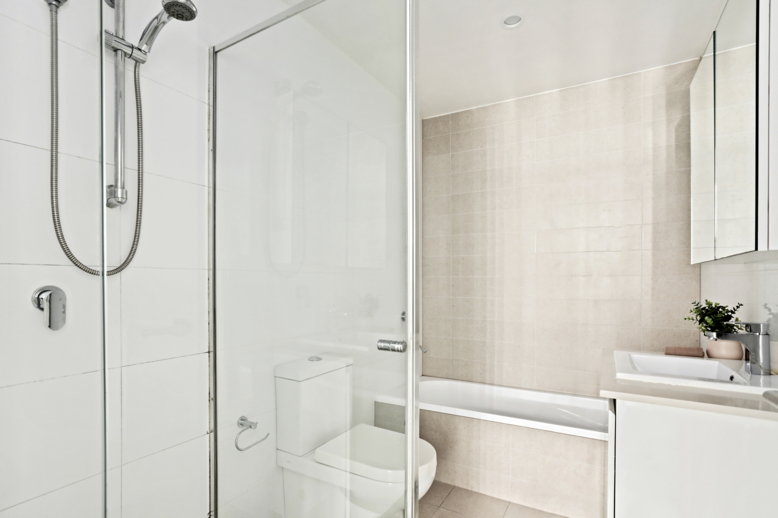 801_2a Charles St, Canterbury-5.jpg