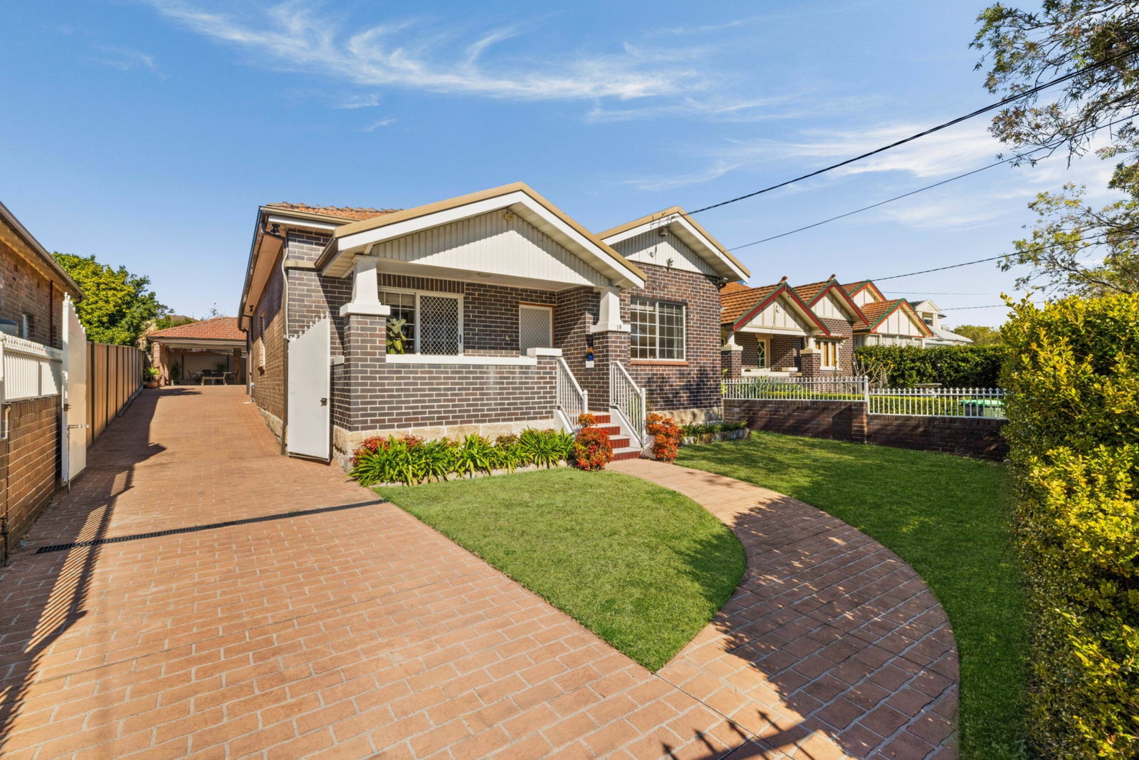 18 Waterside Cres, Earlwood-2.jpg