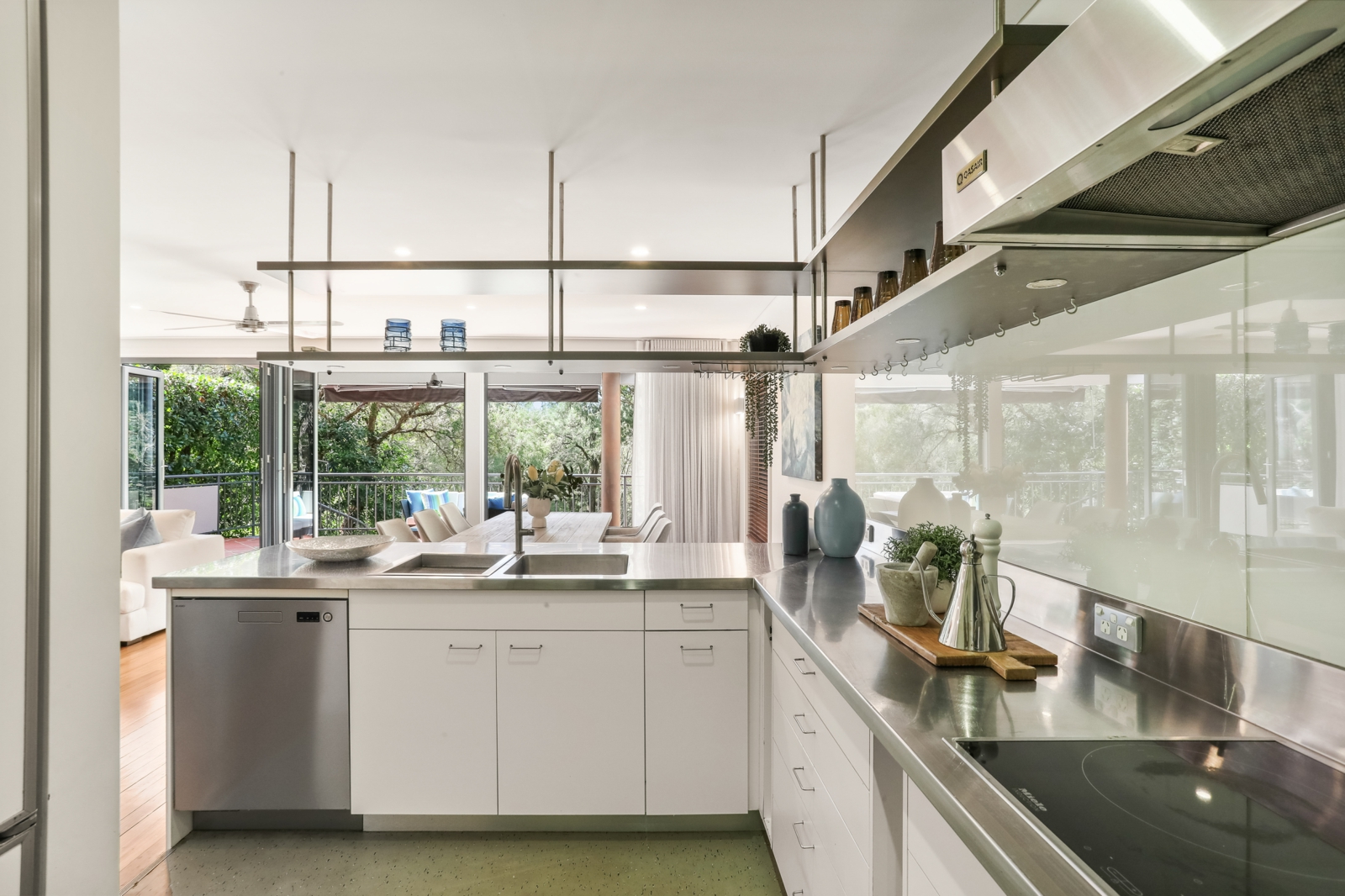39A Waterside Cres, Earlwood-3.jpg