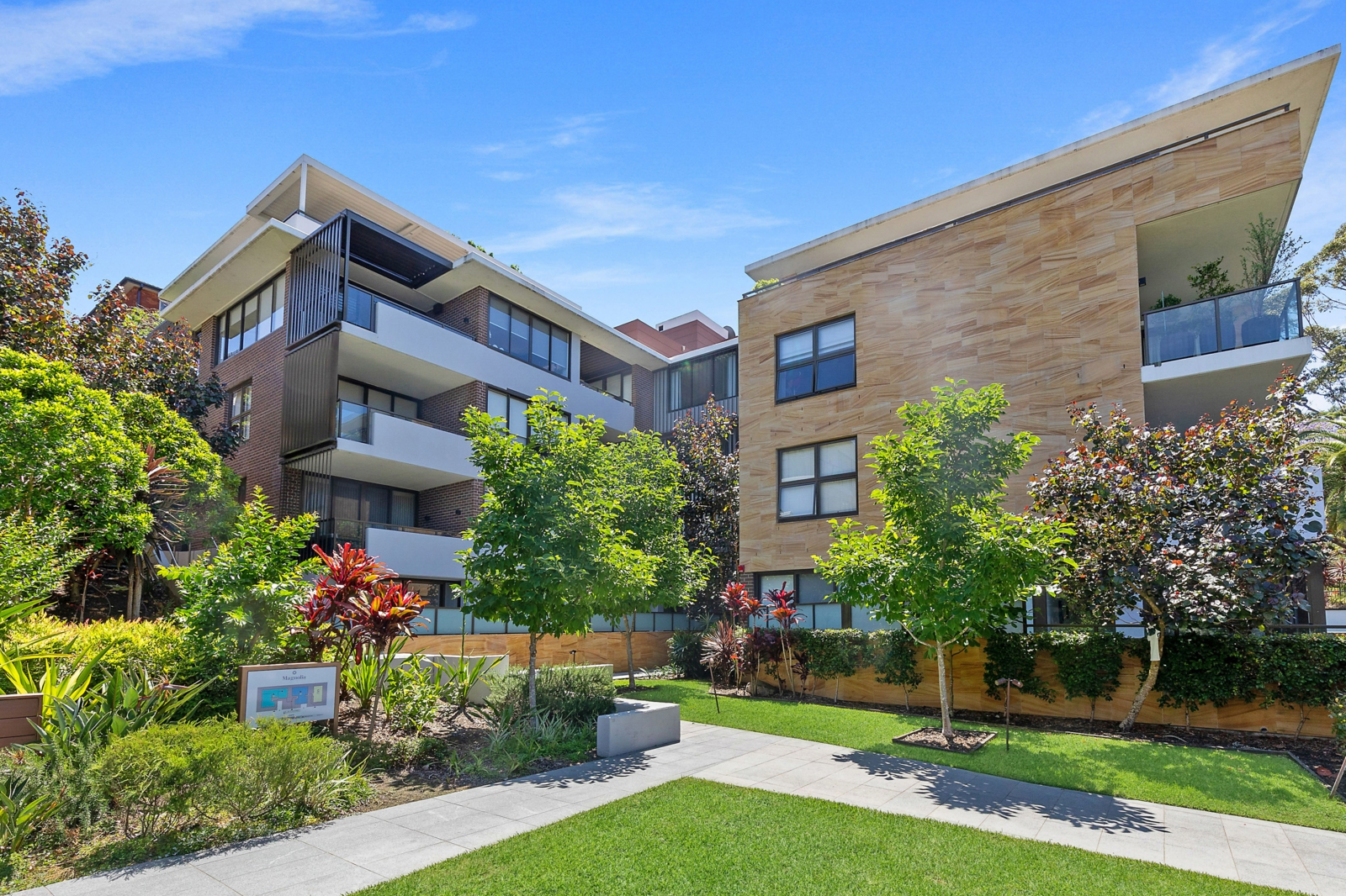 310/43 Little Street