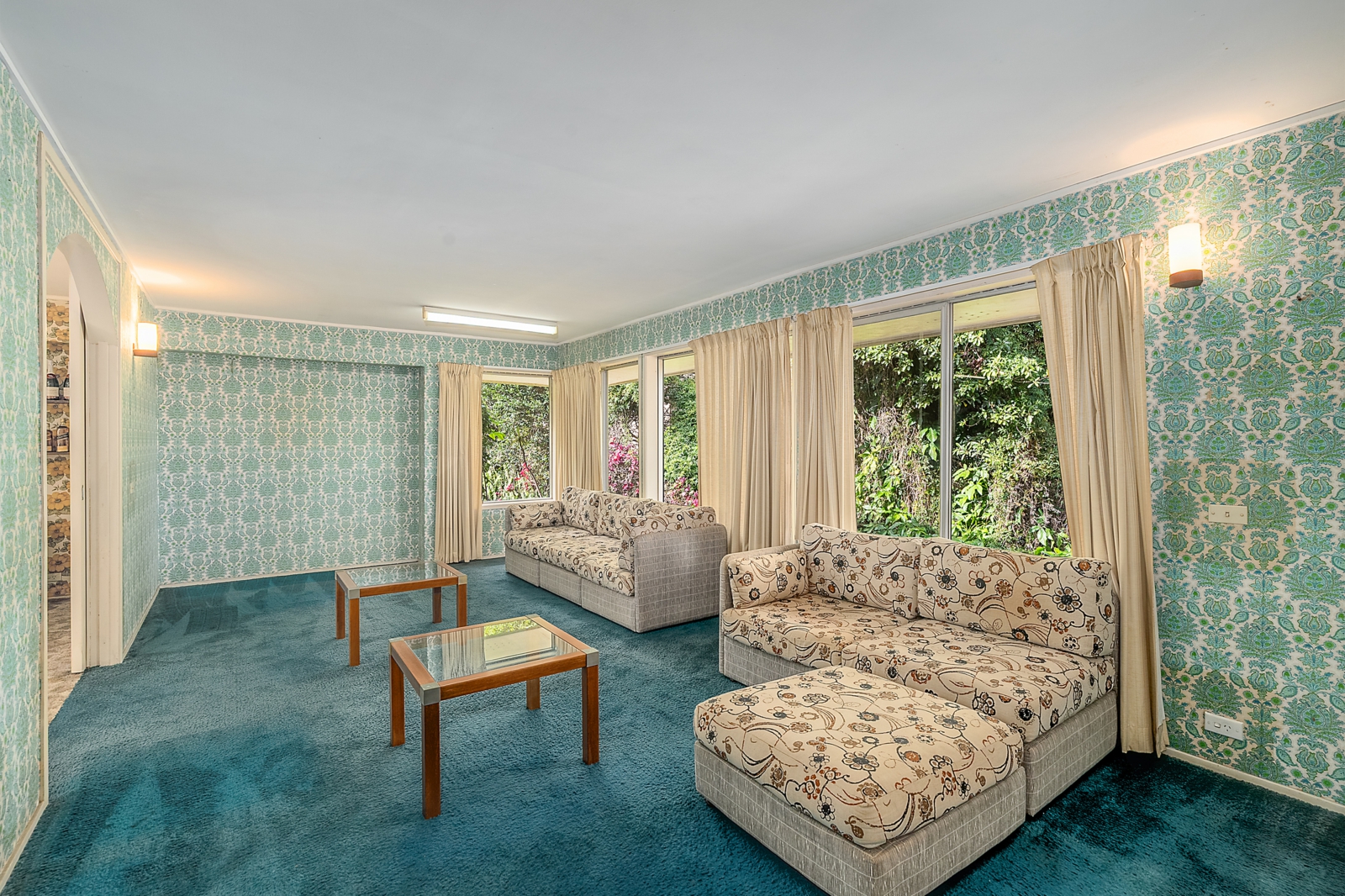1 Sitting Room.jpg