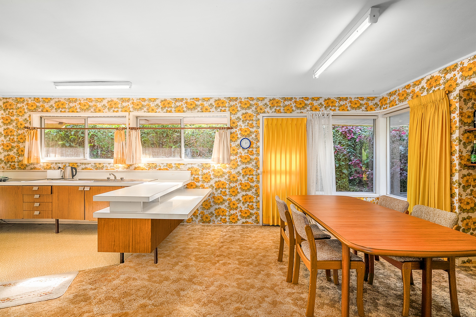 2 Kitchen Dining.jpg