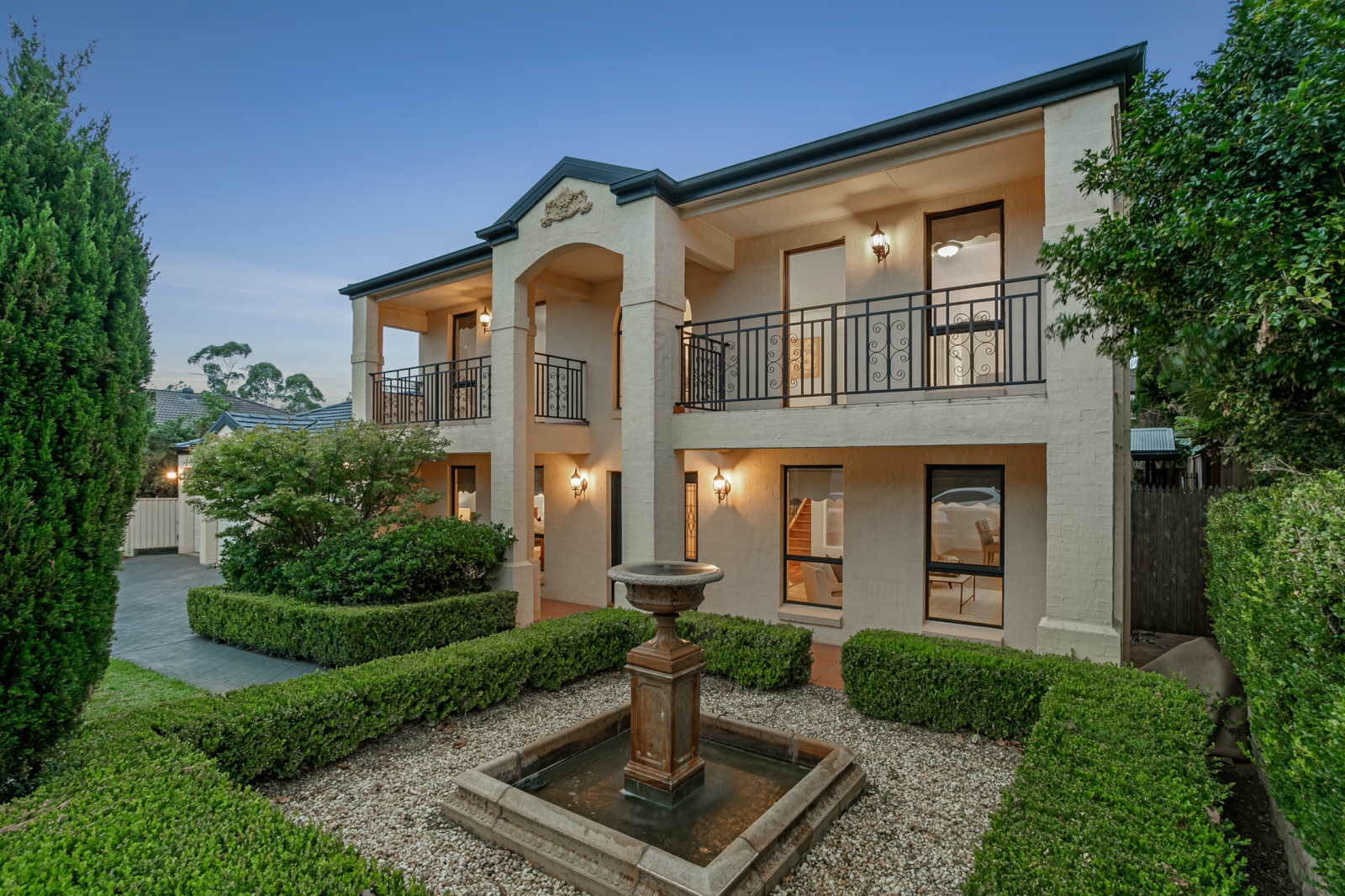 4 Nevis Place, CASTLE HILL