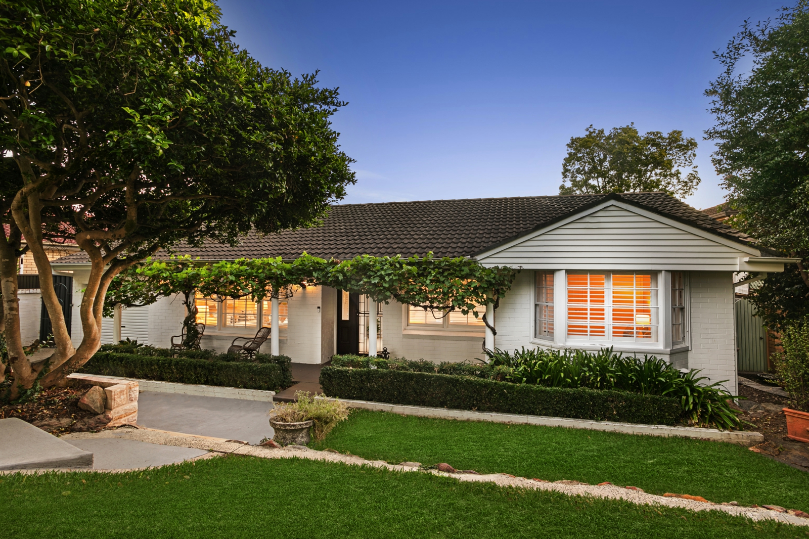 4 Rondelay Drive,Castle Hill