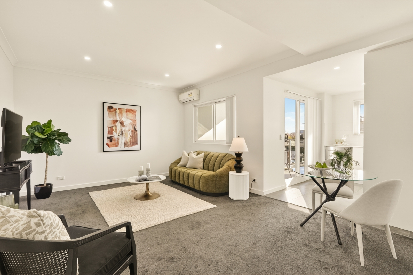 Unit 303 15-17 Old Northern Road Baulkha