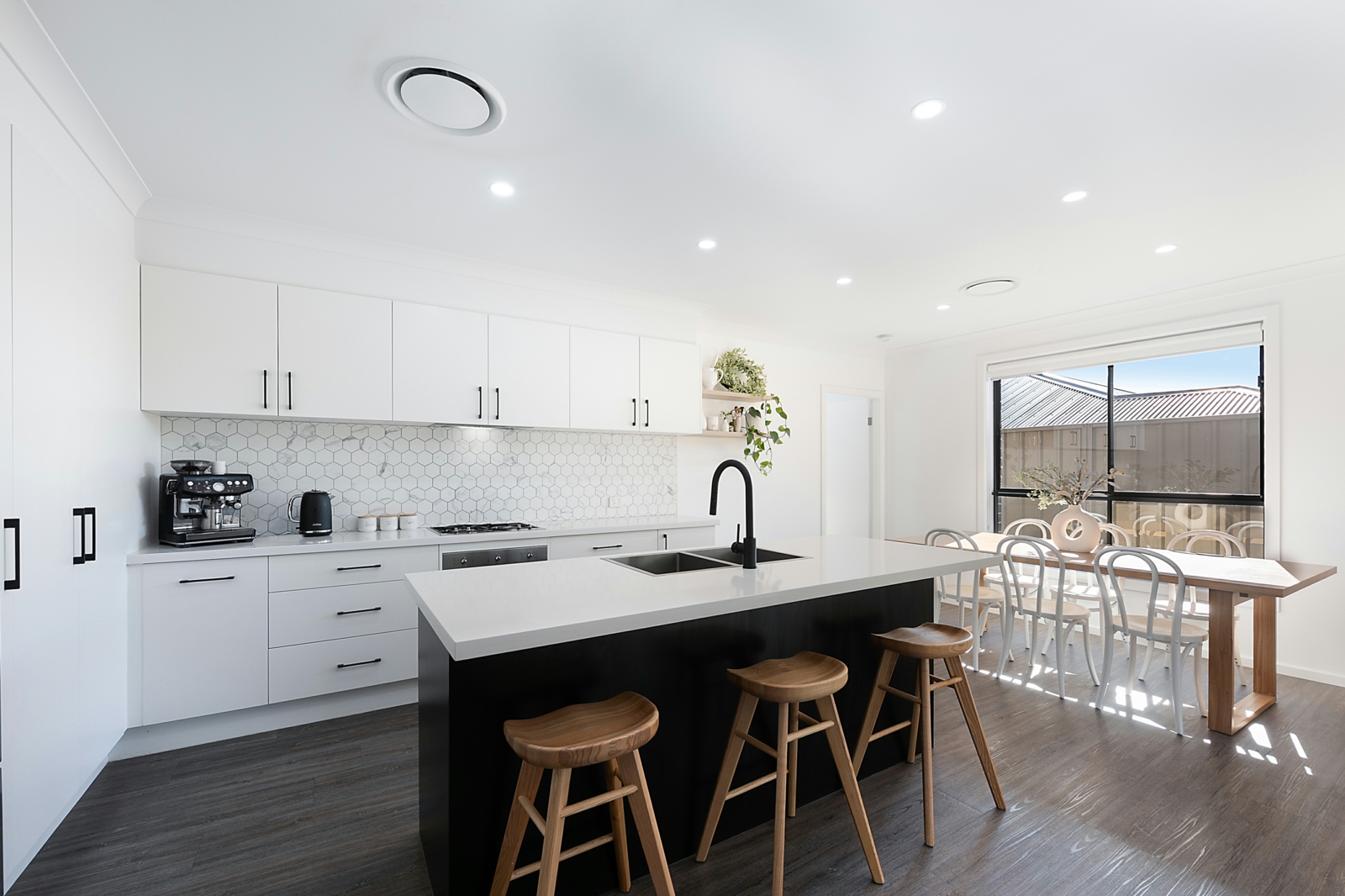 Kitchen_Dining