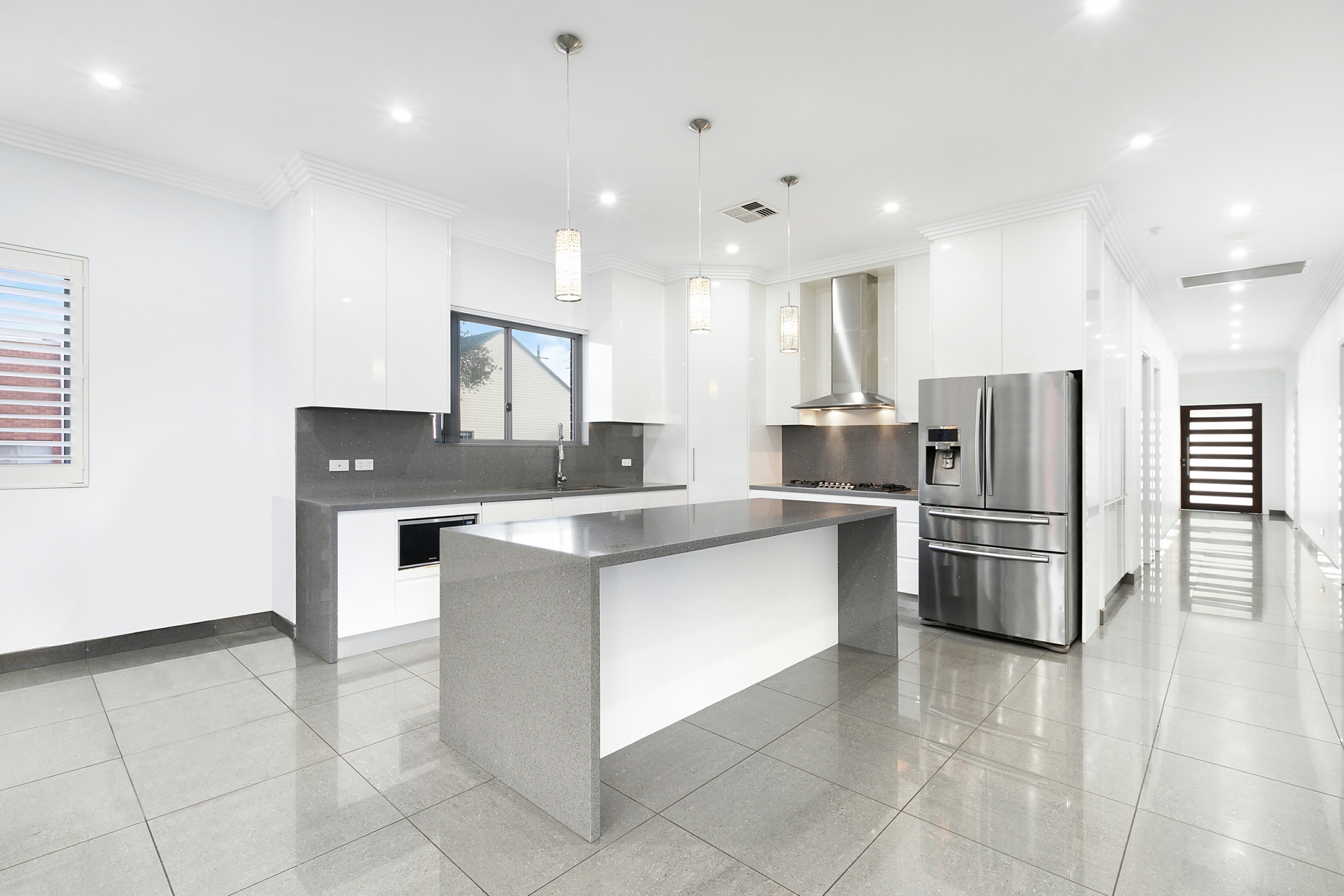 28 tenterden rd botany_1.jpg