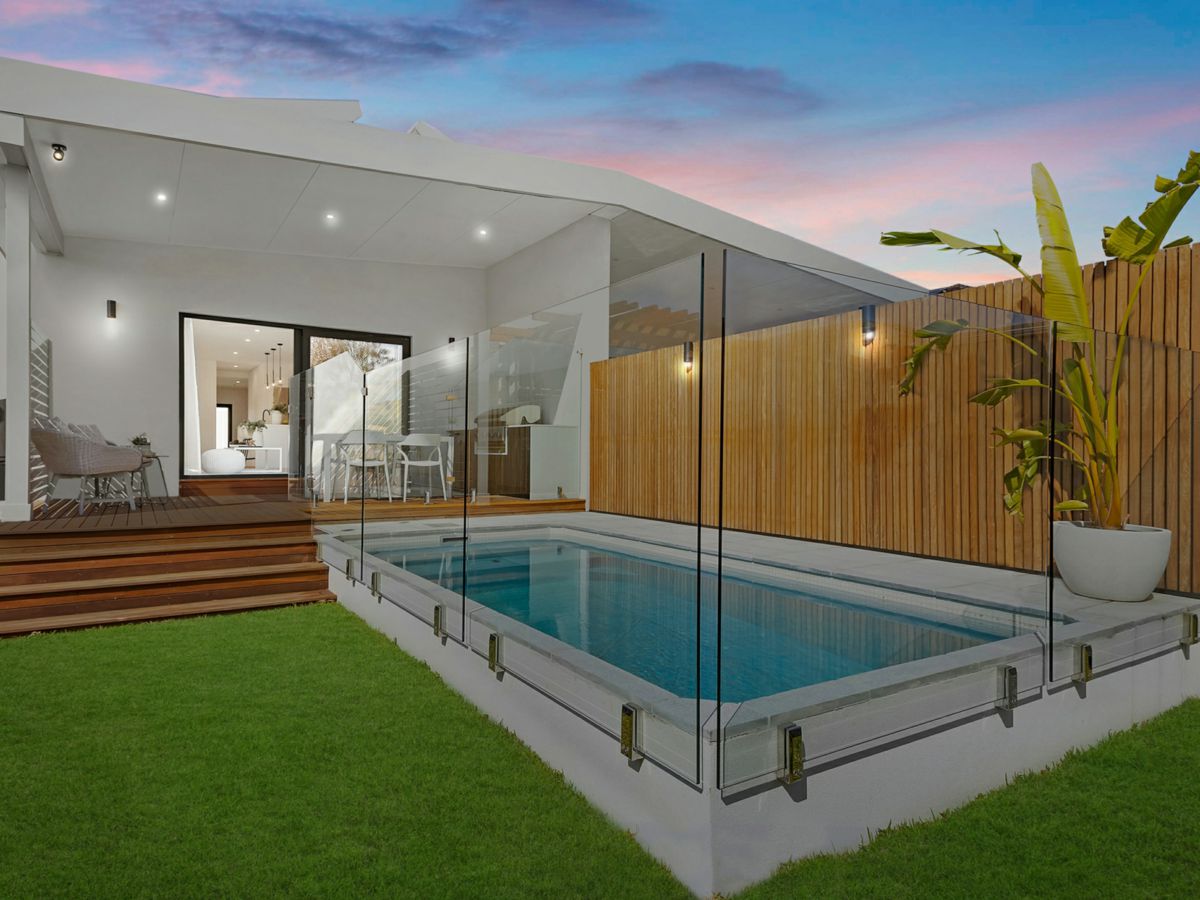 Back_Exterior_dusk