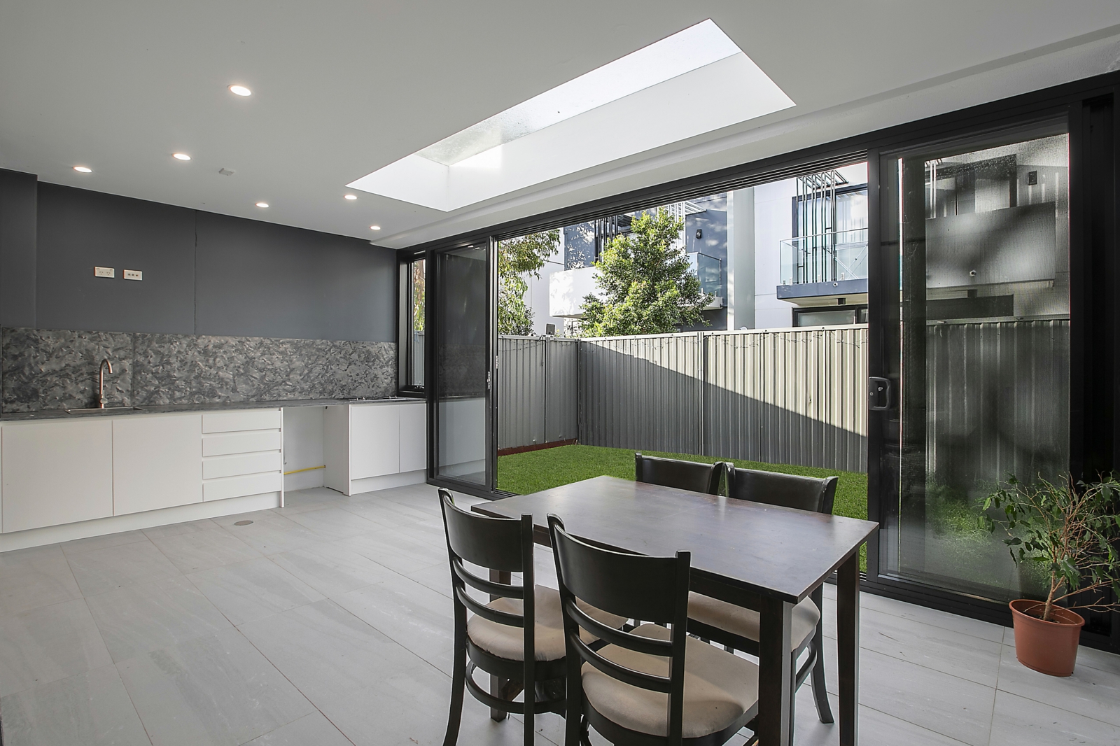 2d fremlin st botany _1.jpg
